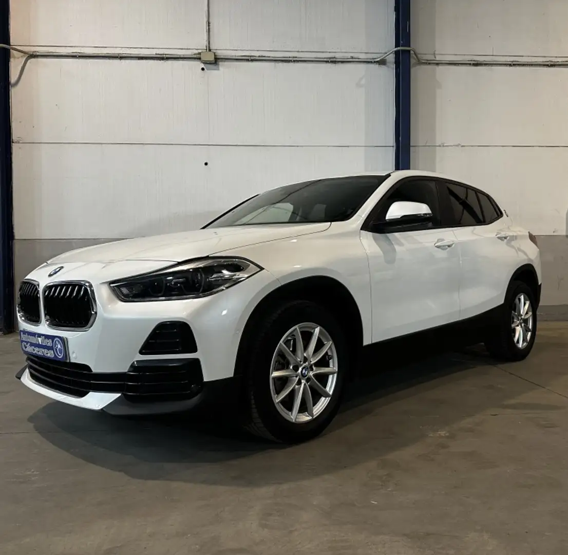 BMW X2 sDrive 18i Blanc - 1