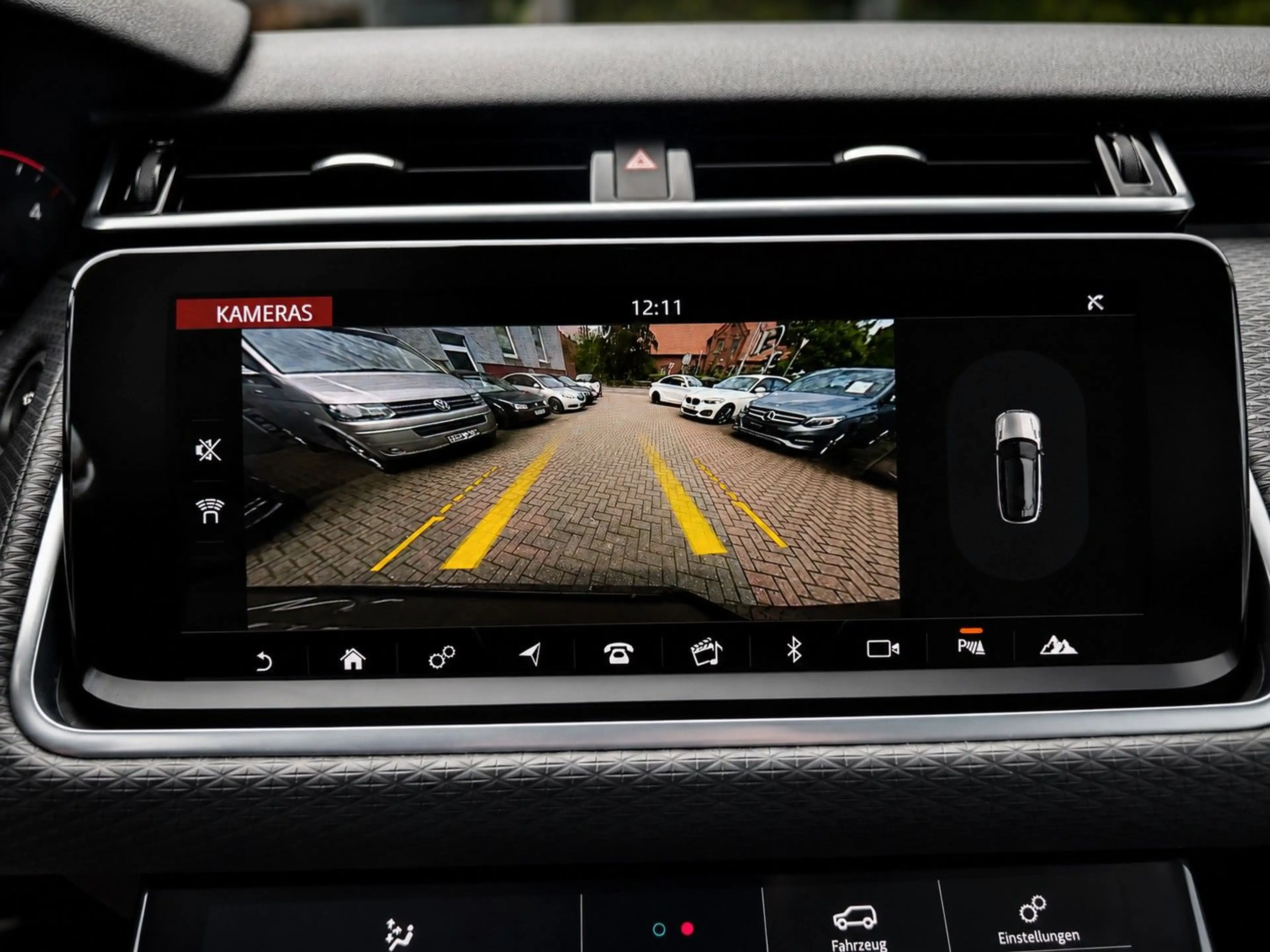 Land Rover Range Rover Velar S R-CAM/MEMORY/MERIDIAN/ — photo 12