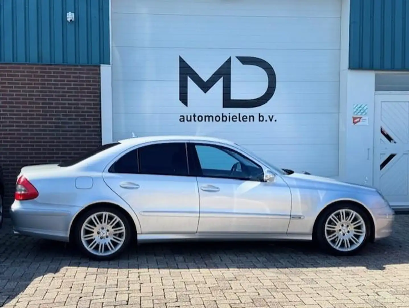 Mercedes-Benz E 200 K. Avantgarde OrigineelNederlands Grijs - 2