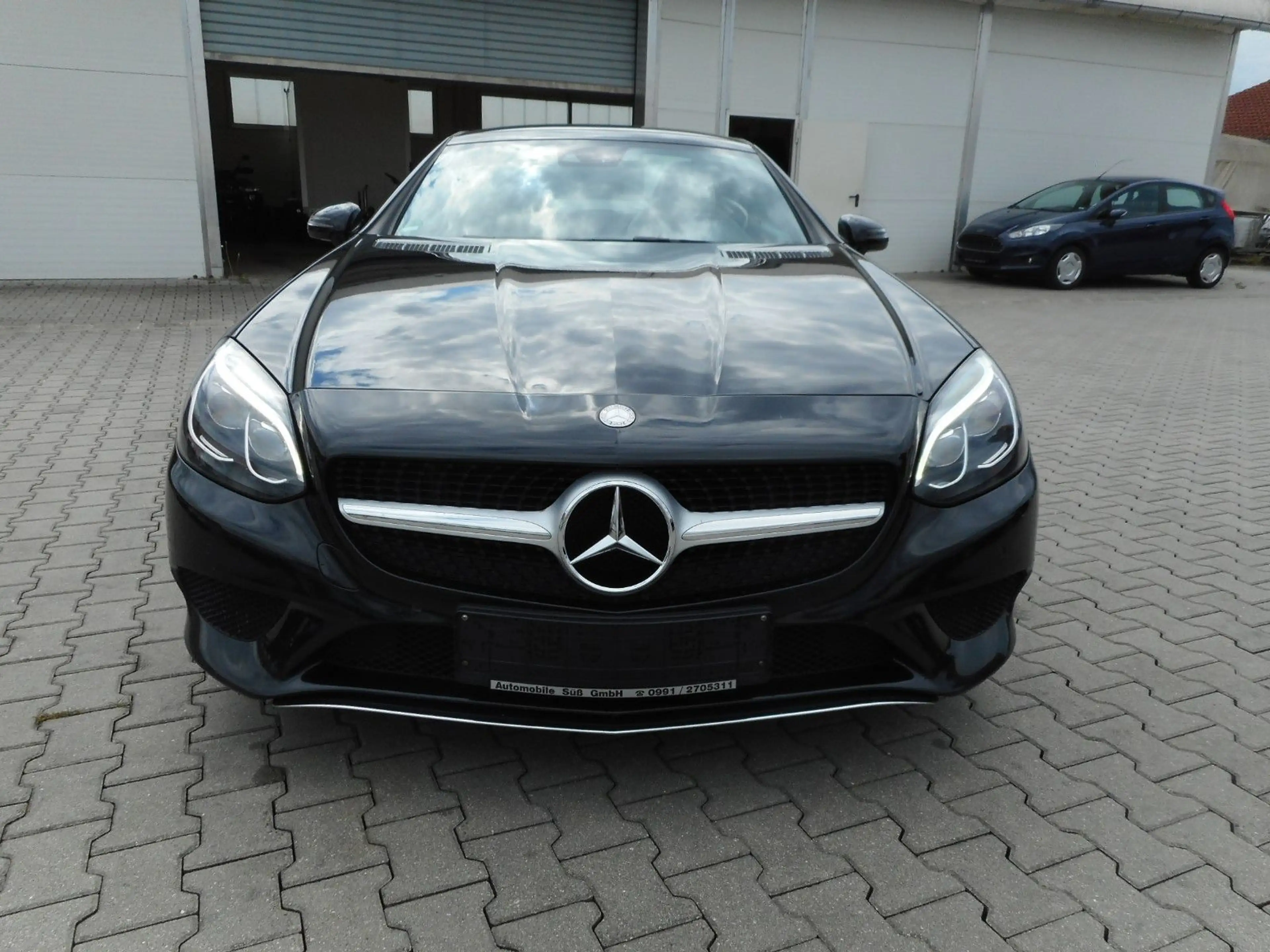 Mercedes-Benz SLC 250 d Panoramadach Navi PDC Airscarf — photo 3