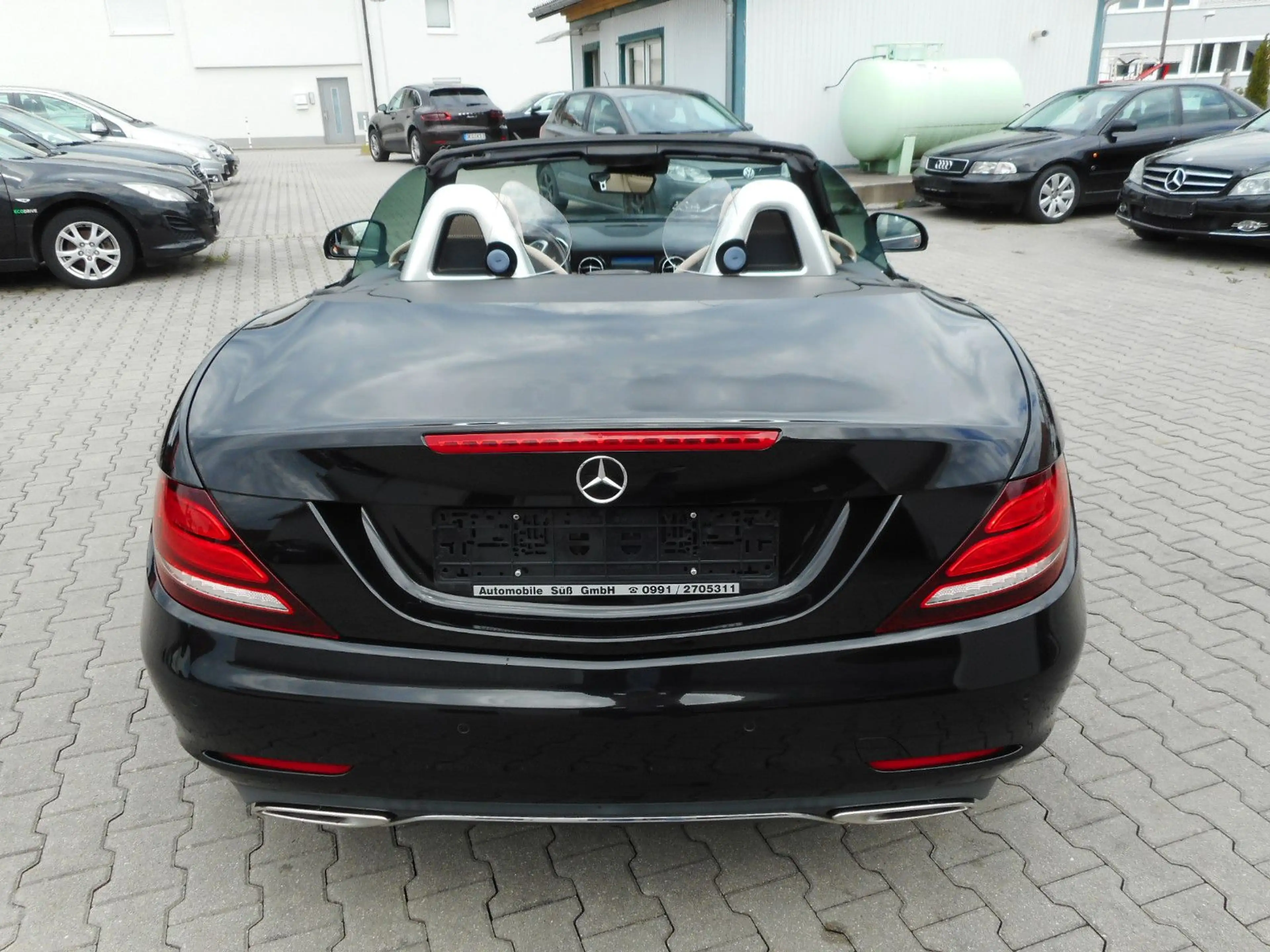 Mercedes-Benz SLC 250 d Panoramadach Navi PDC Airscarf — photo 11