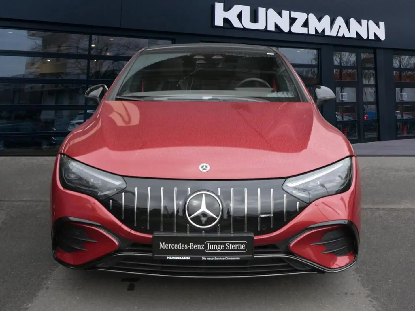 Mercedes-Benz EQE 53 AMG 4M+ Night Distronic Panorama 360° Červená - 2