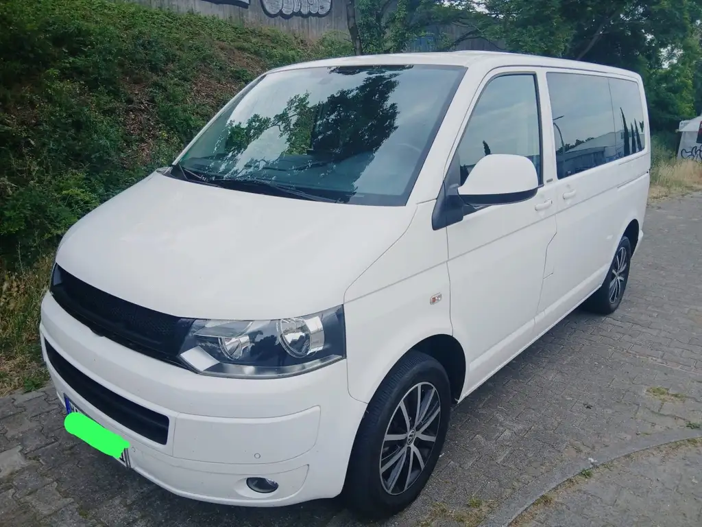 Volkswagen T5 Multivan 2012 из Европы — купить под ключ