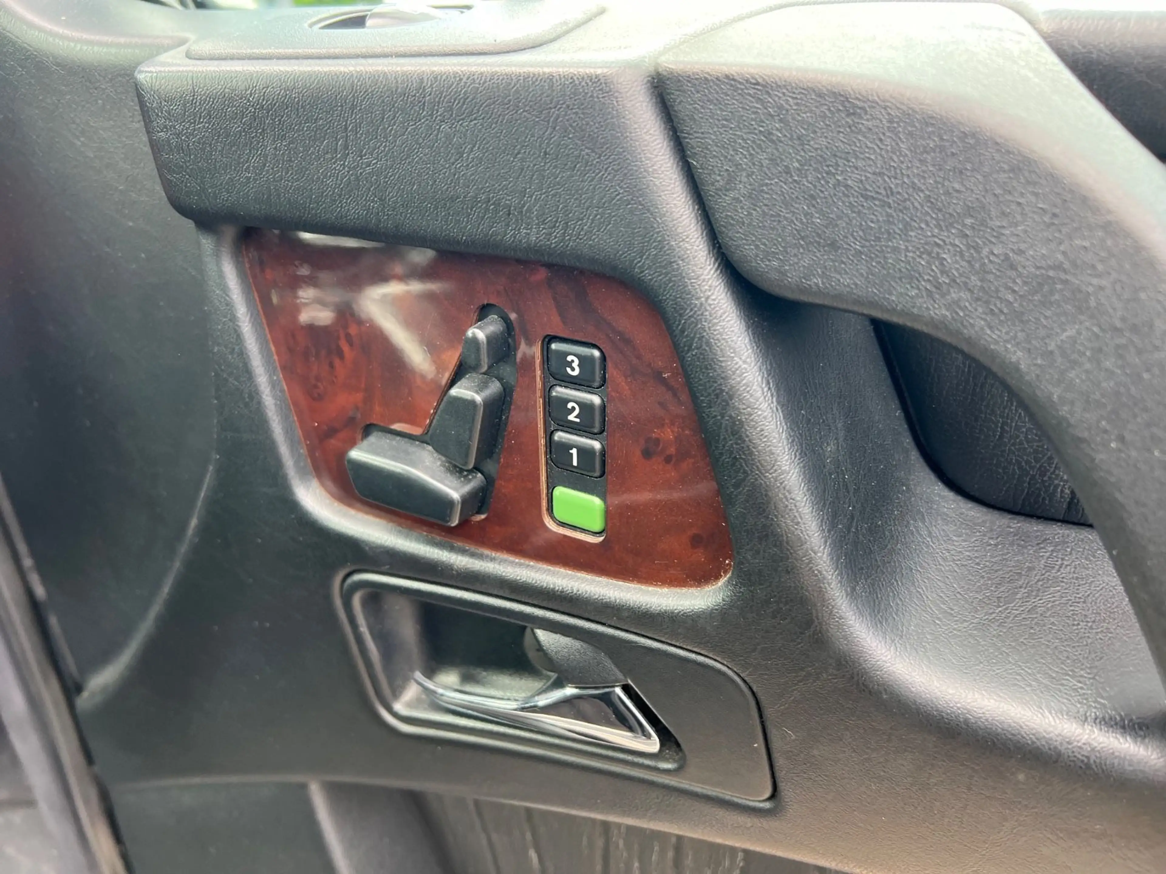 Mercedes-Benz G 270 G Station G 270 CDI — photo 9