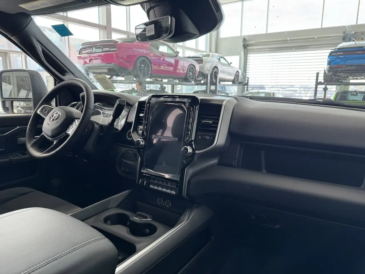 RAM 3500 снимка RAM 3500