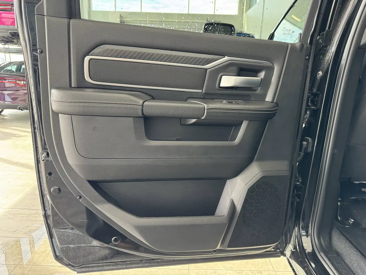 RAM 3500 снимка RAM 3500