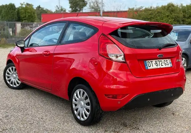 Ford Fiesta view 3