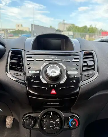 Ford Fiesta view 8