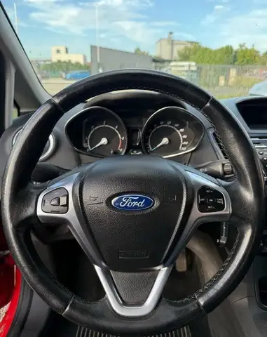 Ford Fiesta view 6