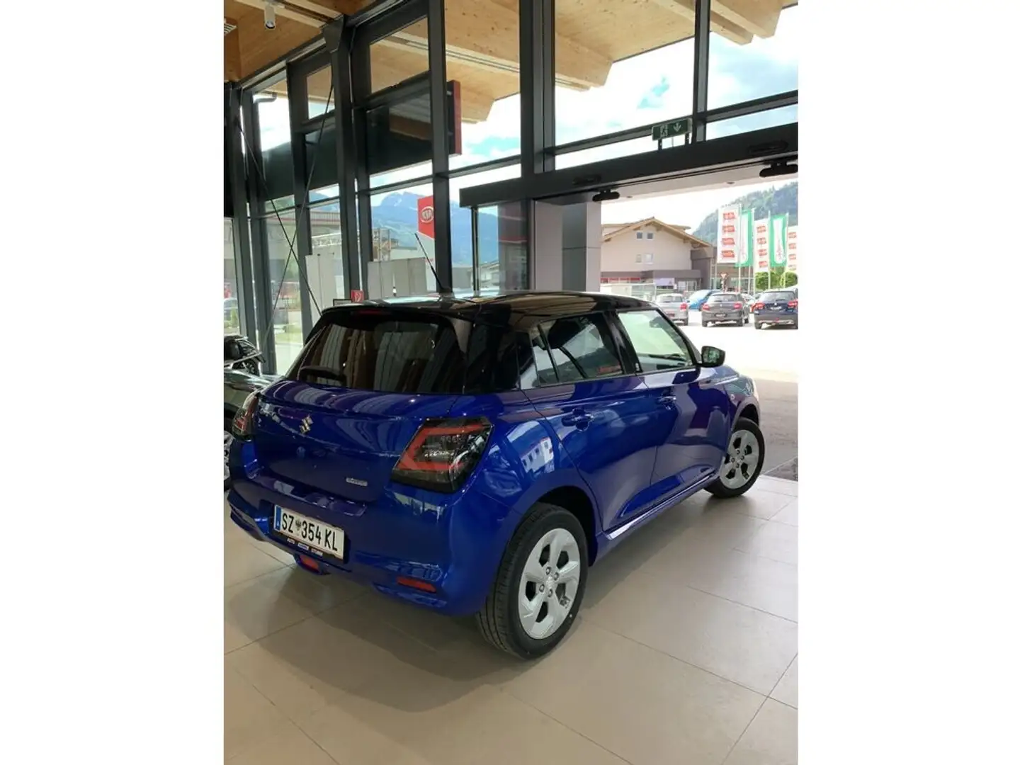 Suzuki Swift 1,2 Hybrid Allgrip Shine Blau - 2