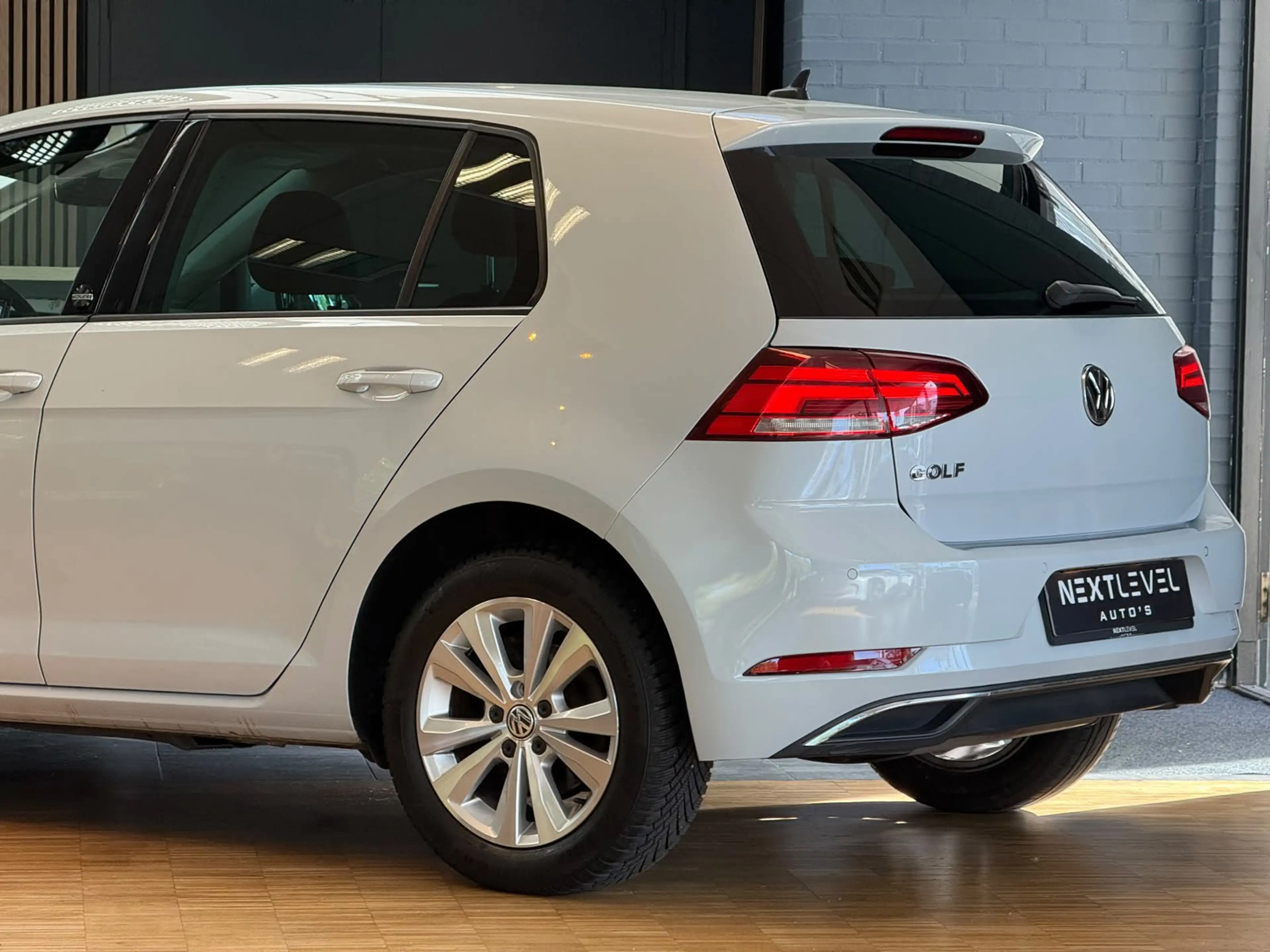 Volkswagen Golf 1.0 TSI Comfortline — photo 5
