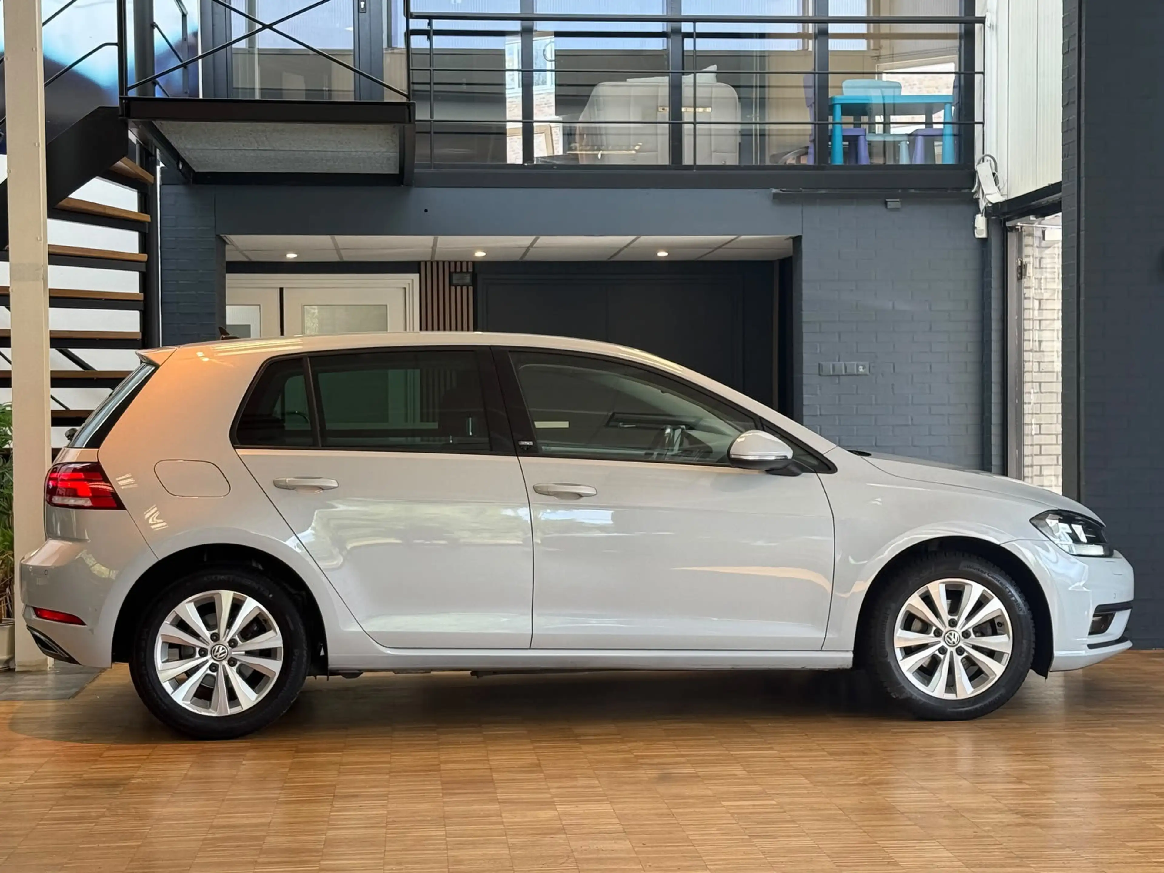 Volkswagen Golf 1.0 TSI Comfortline — photo 9