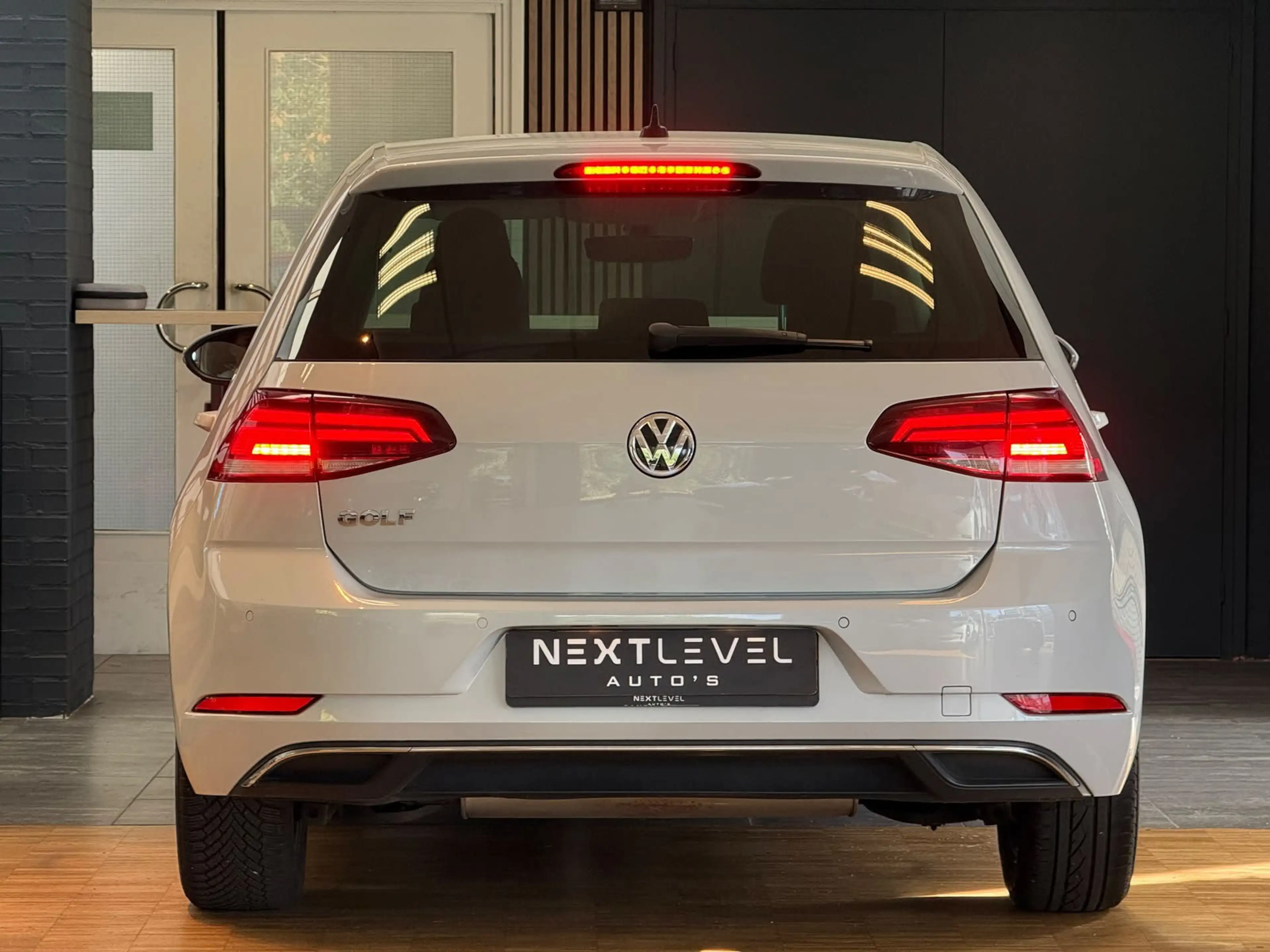 Volkswagen Golf 1.0 TSI Comfortline — photo 6