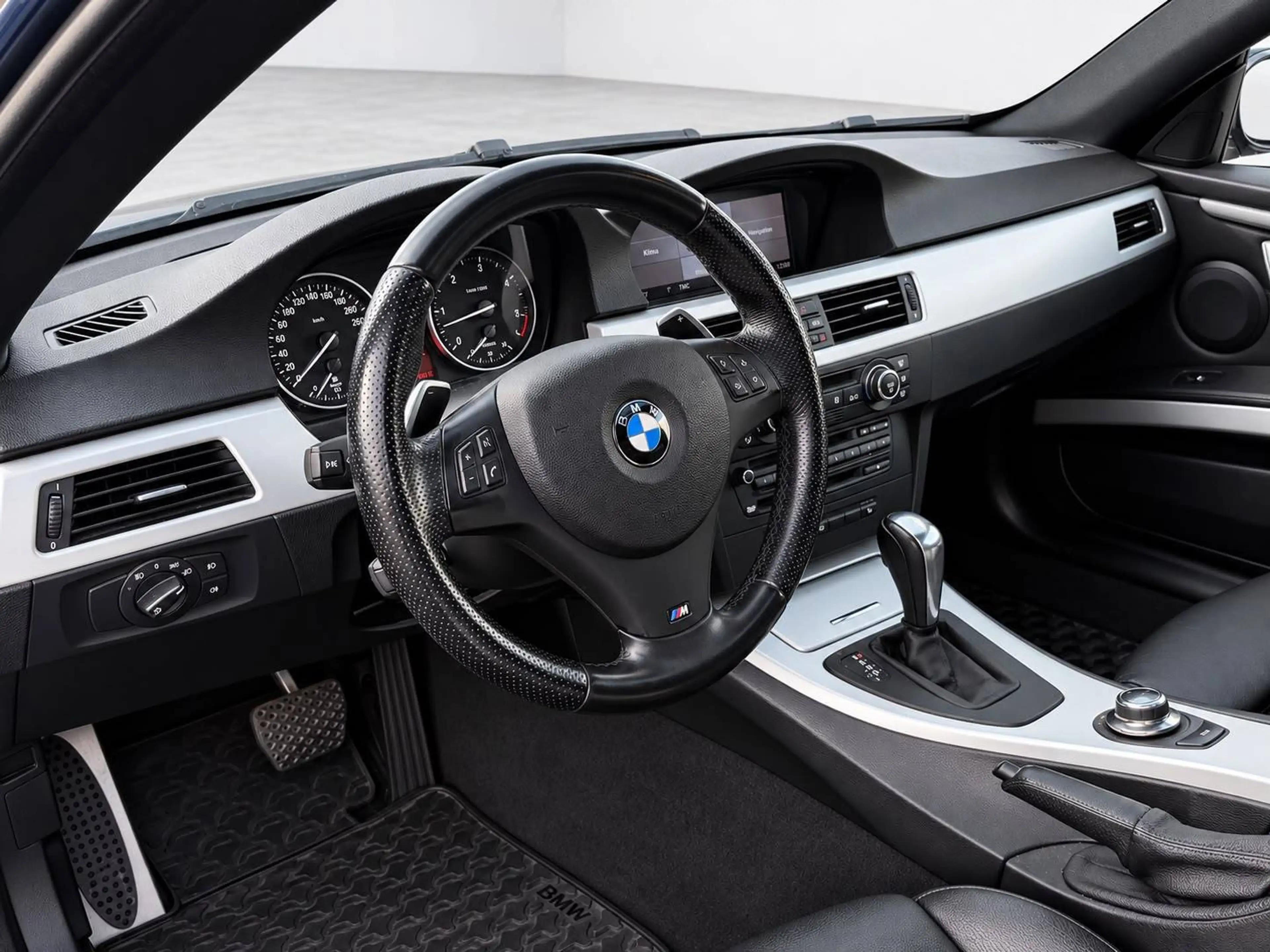BMW 335 d M-Paket | Schiebedach | Gewindefahrwerk | Beyton Felgen | Schaltwippen |EXPORT!!! | — photo 13