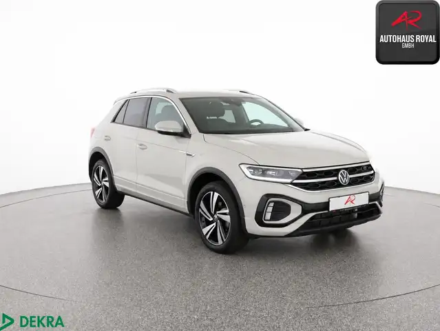 Volkswagen T-Roc view 7