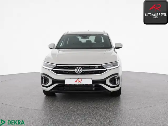 Volkswagen T-Roc view 8