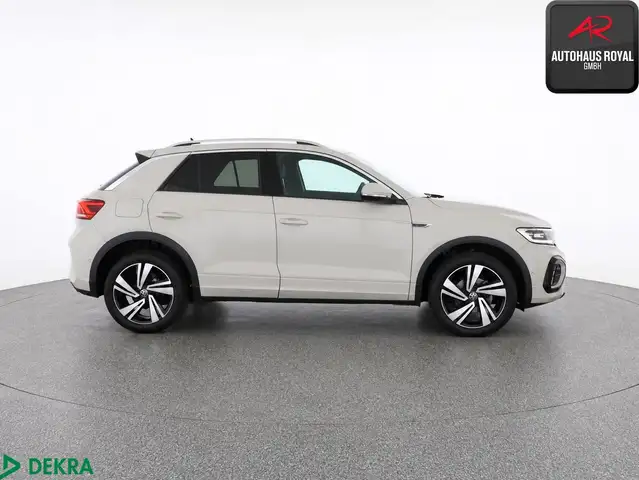 Volkswagen T-Roc view 6