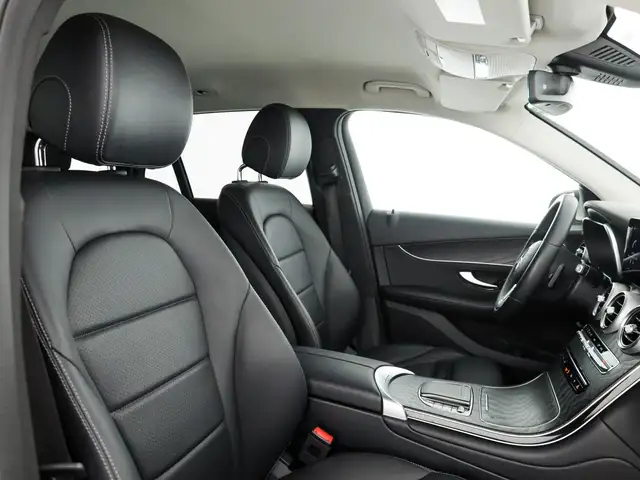 Mercedes-Benz GLC view 10