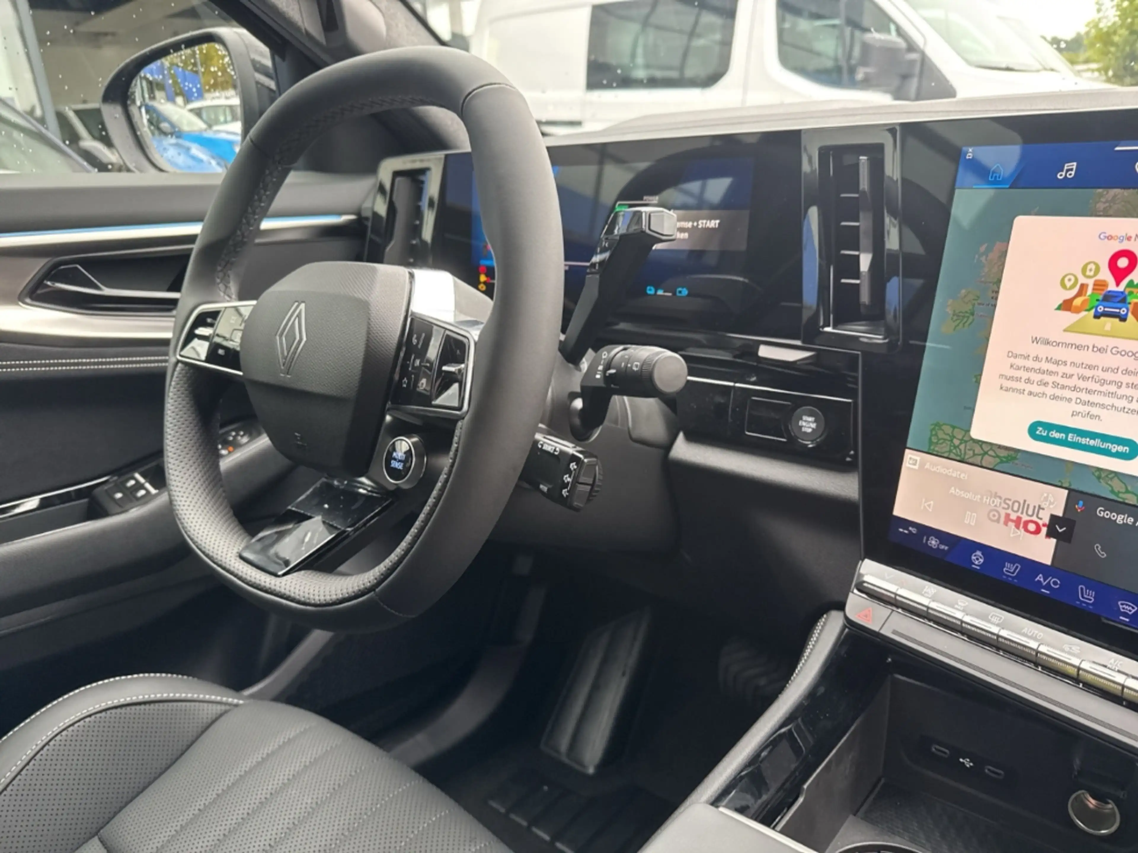 Renault Espace VI Iconic E-Tech Hybrid 5-Sitzer — photo 12