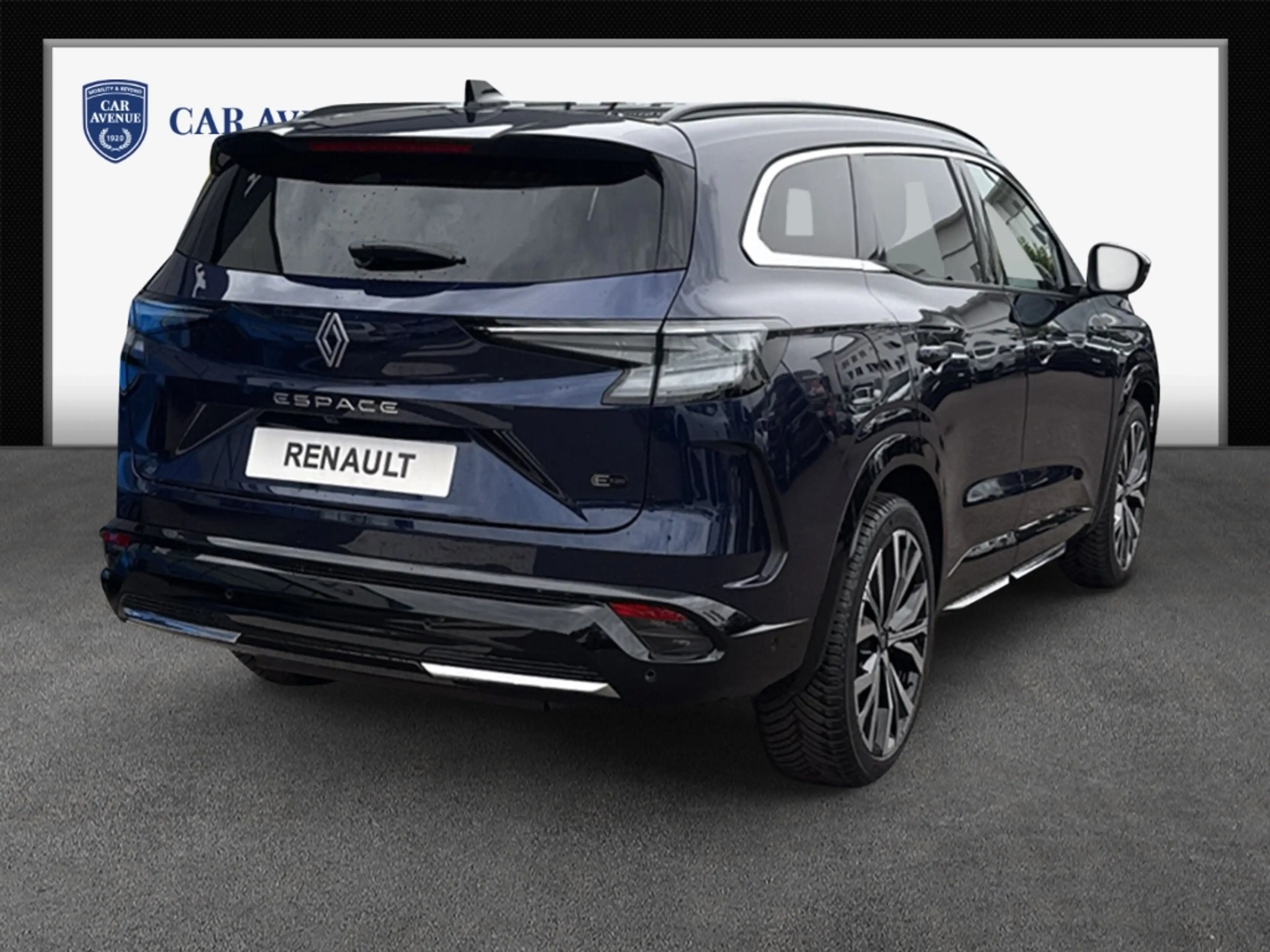 Renault Espace VI Iconic E-Tech Hybrid 5-Sitzer — photo 3