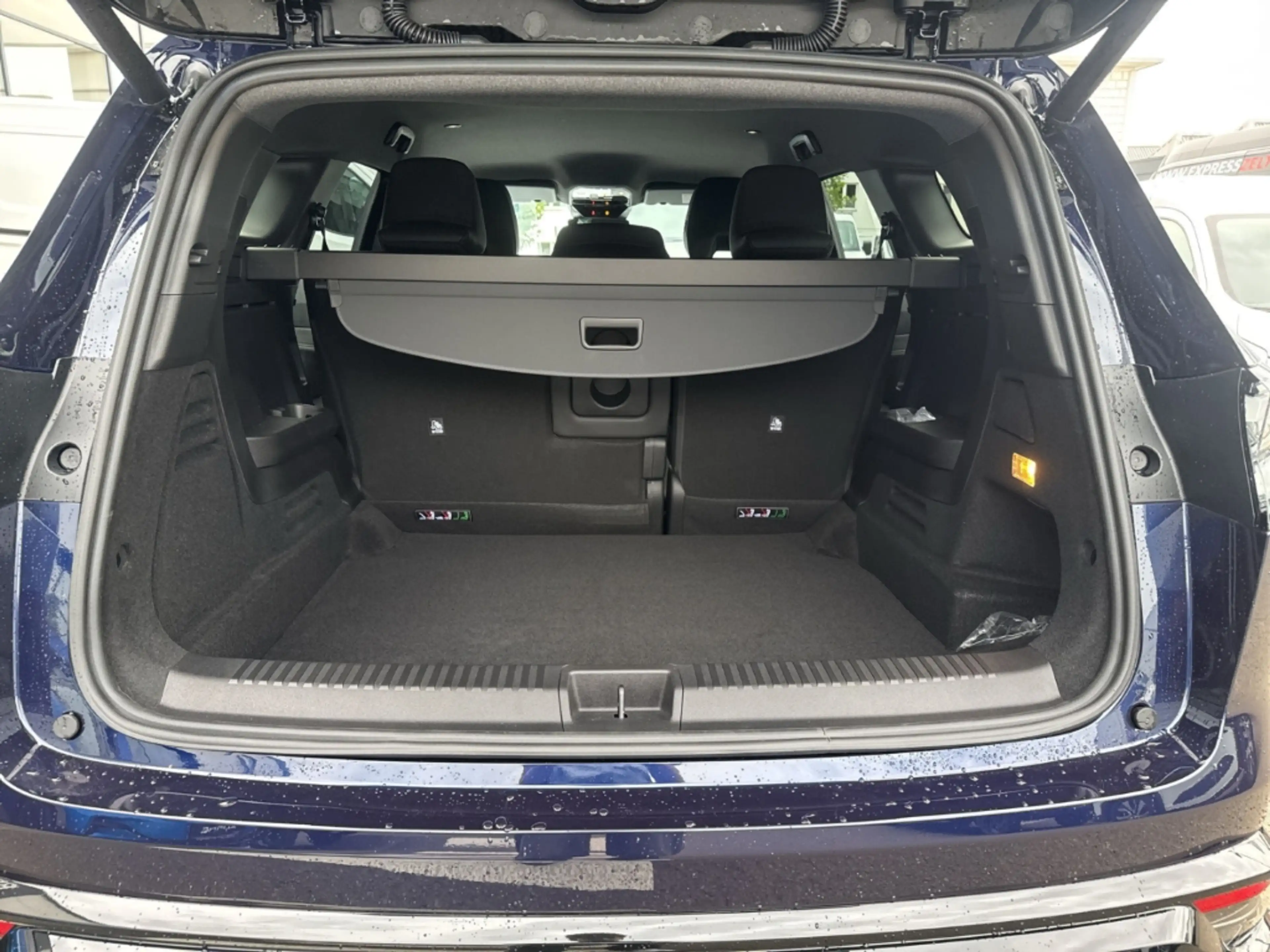 Renault Espace VI Iconic E-Tech Hybrid 5-Sitzer — photo 7