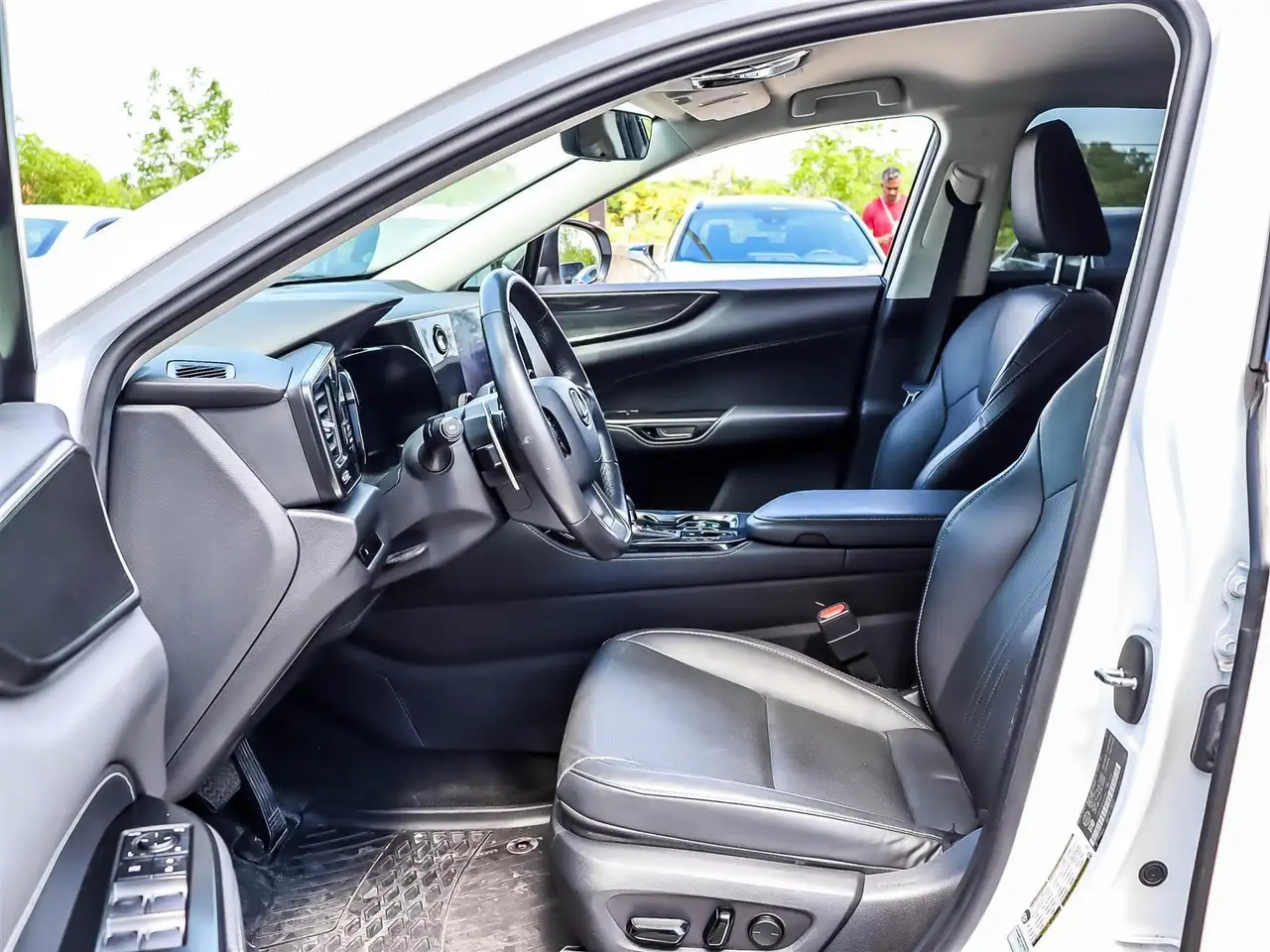Lexus NX снимка Lexus NX