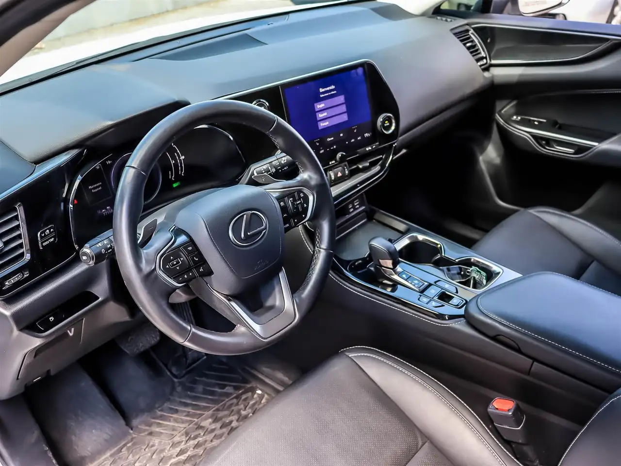 Lexus NX снимка Lexus NX