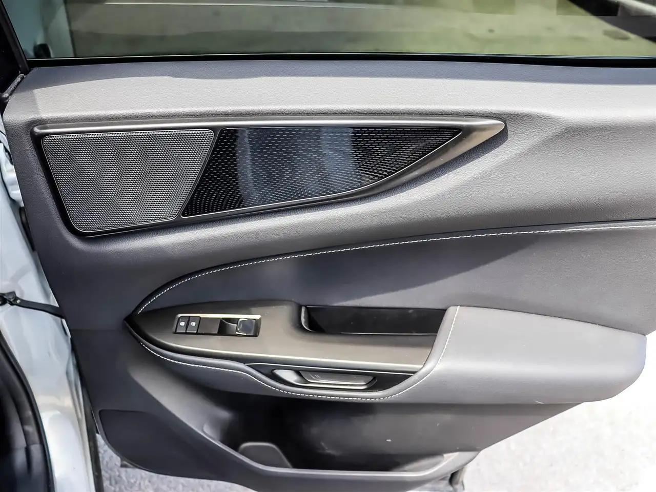 Lexus NX снимка Lexus NX