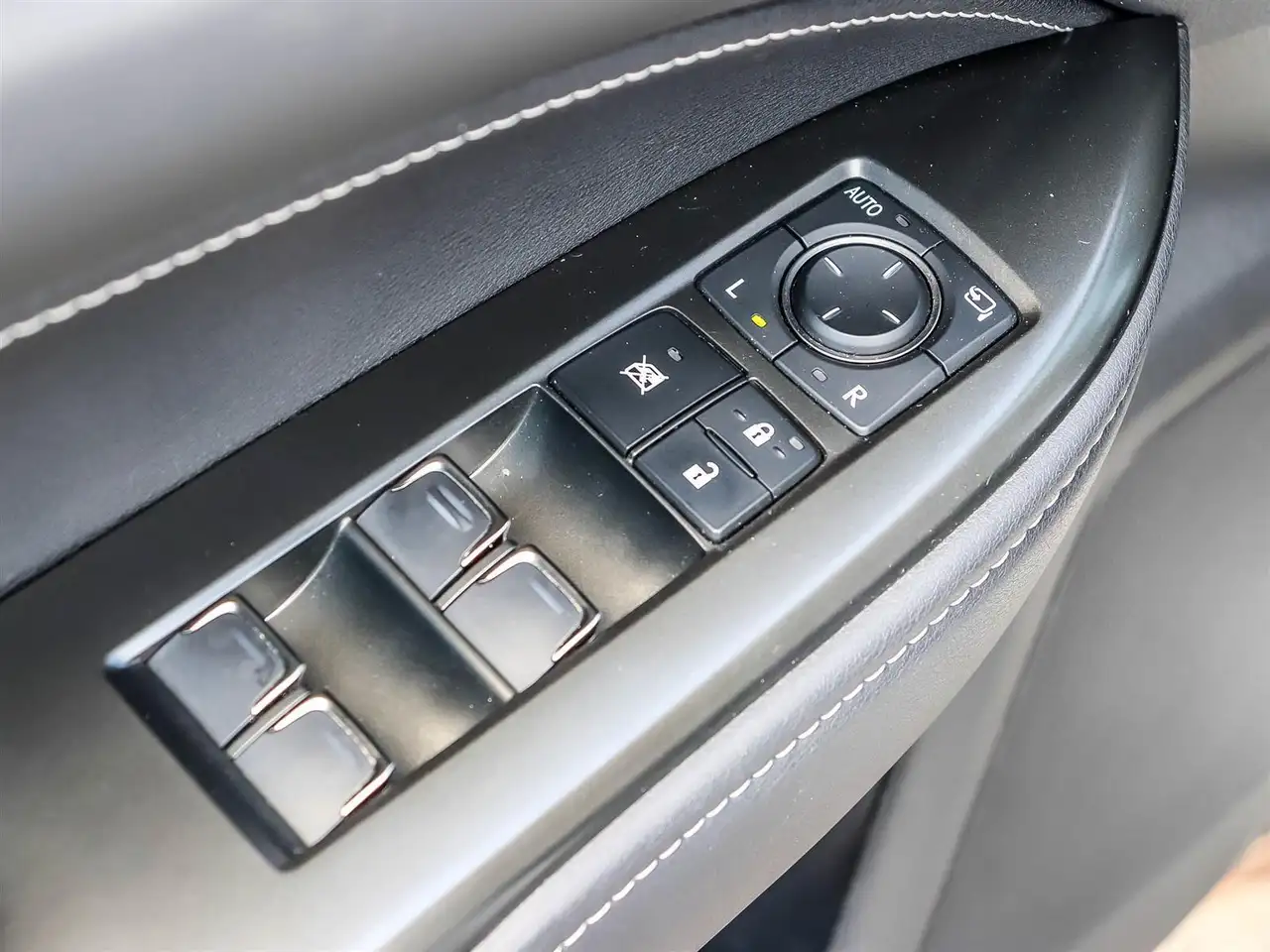 Lexus NX снимка Lexus NX