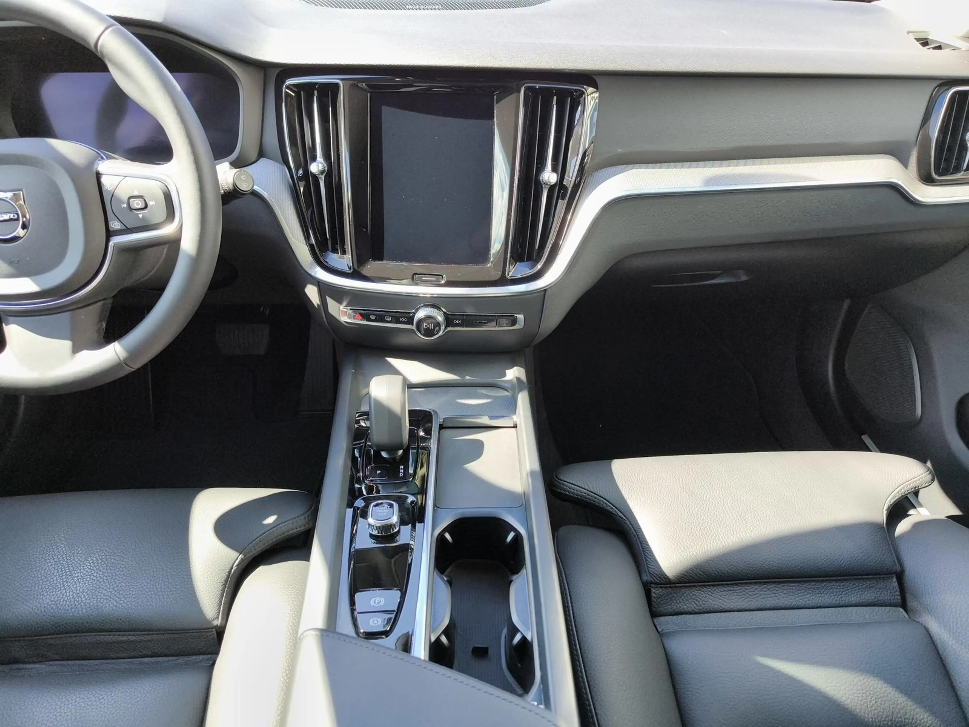 Volvo V60 B4 Benzin ACC BLIS Frontscheibenhzg — photo 15