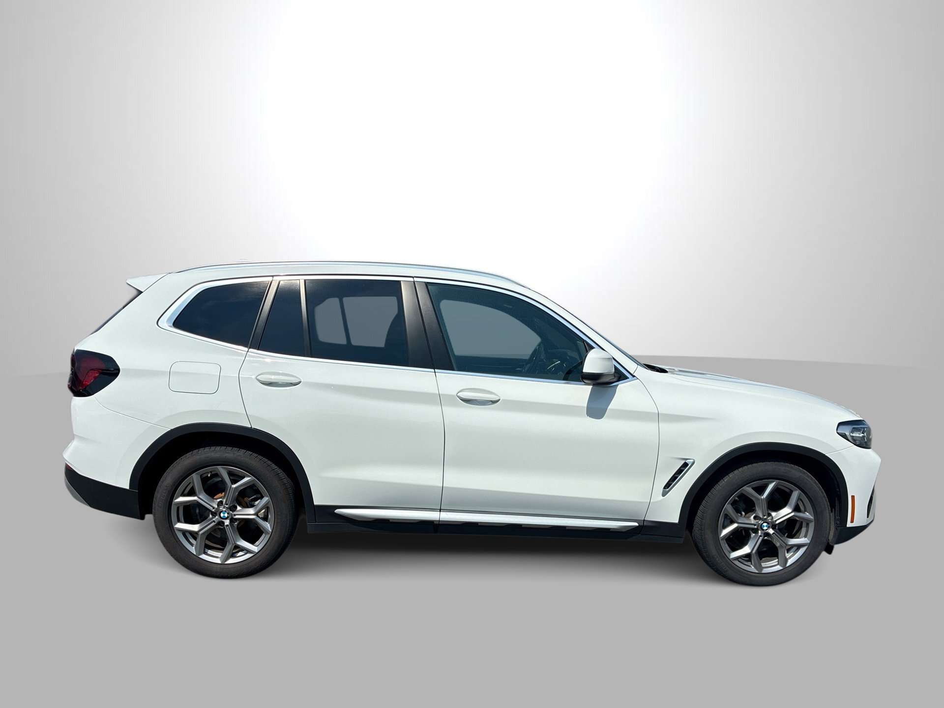 2022 BMW X3 xDrive30i 2,000 cc 4 cyl thumb 9