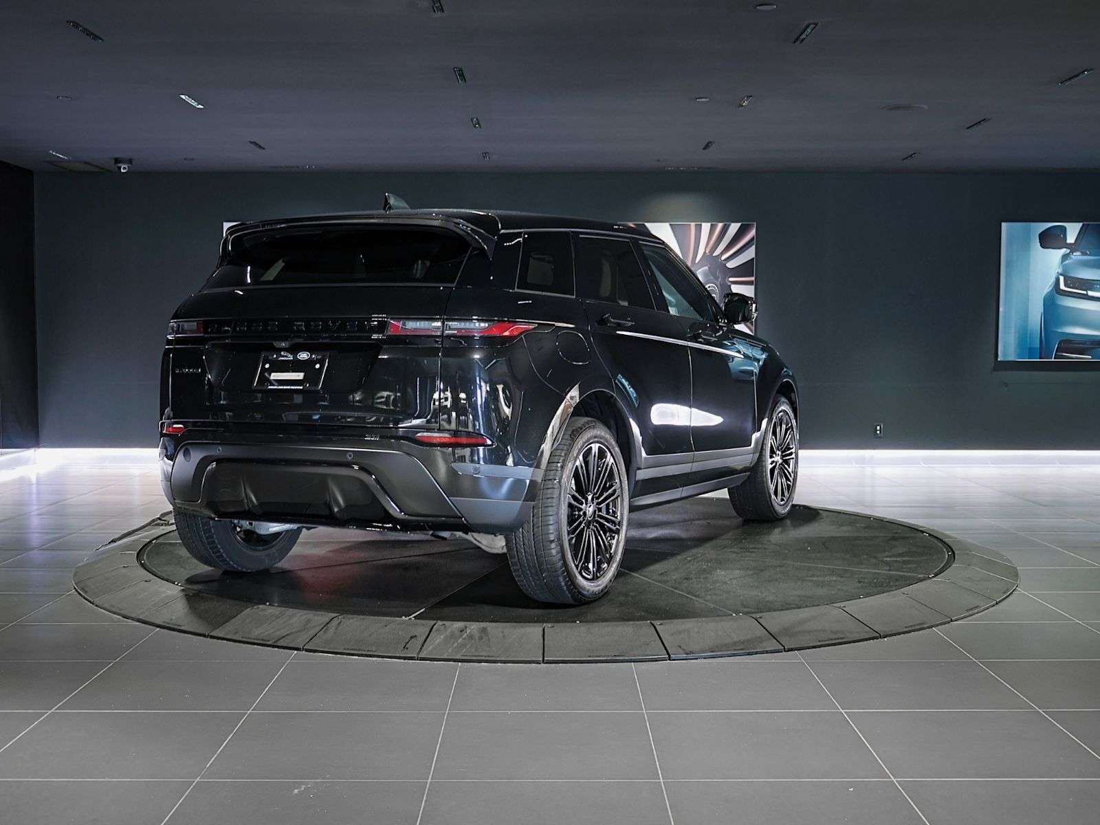 2026 Land Rover Range Rover Evoque S | Sunroof | Navigation | Bluetooth | Heated Seat — снимка 1