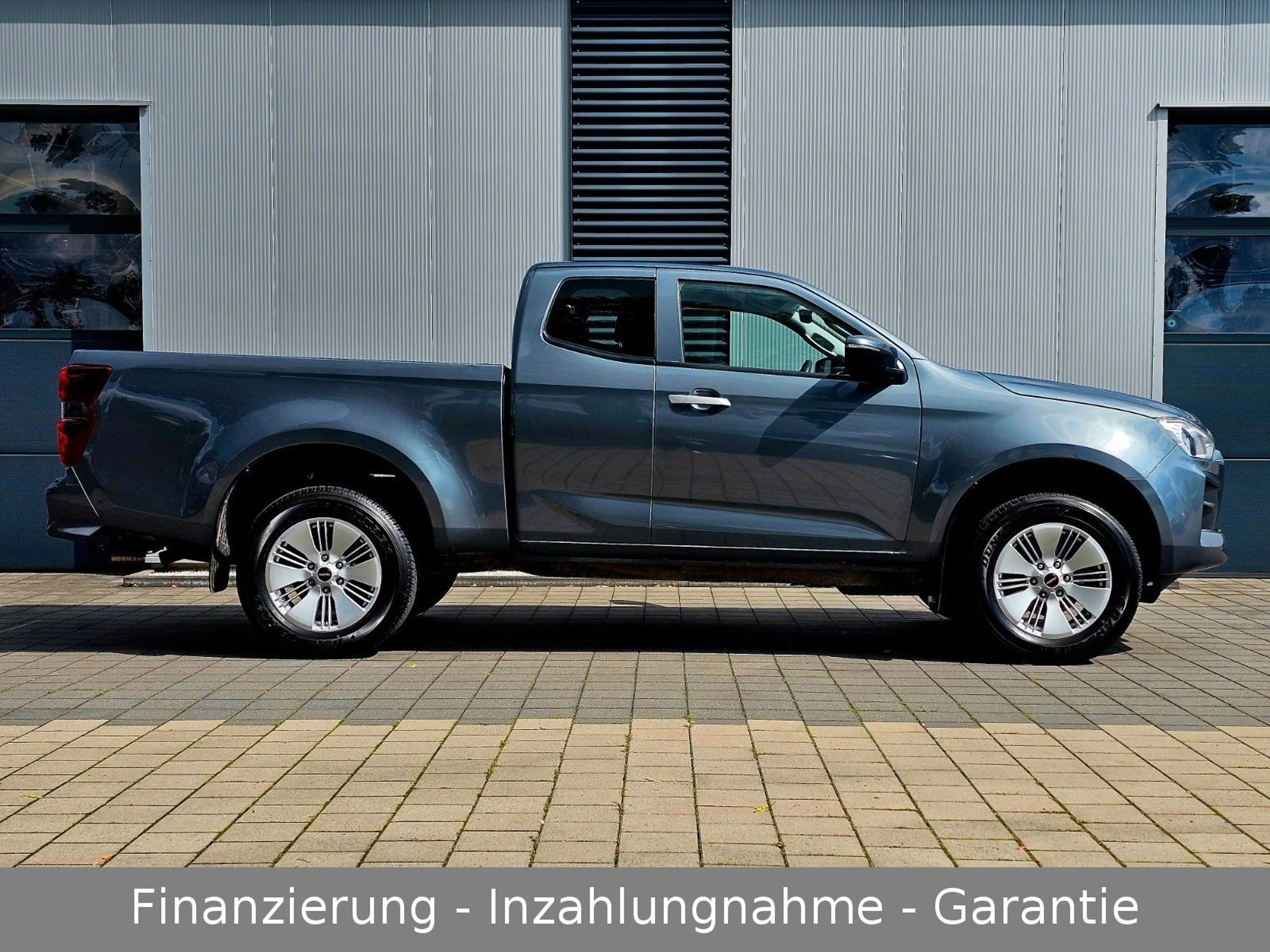 Isuzu D-Max Space Cab 4WD LS Automatik AHK 1. Hd 19% — photo 2