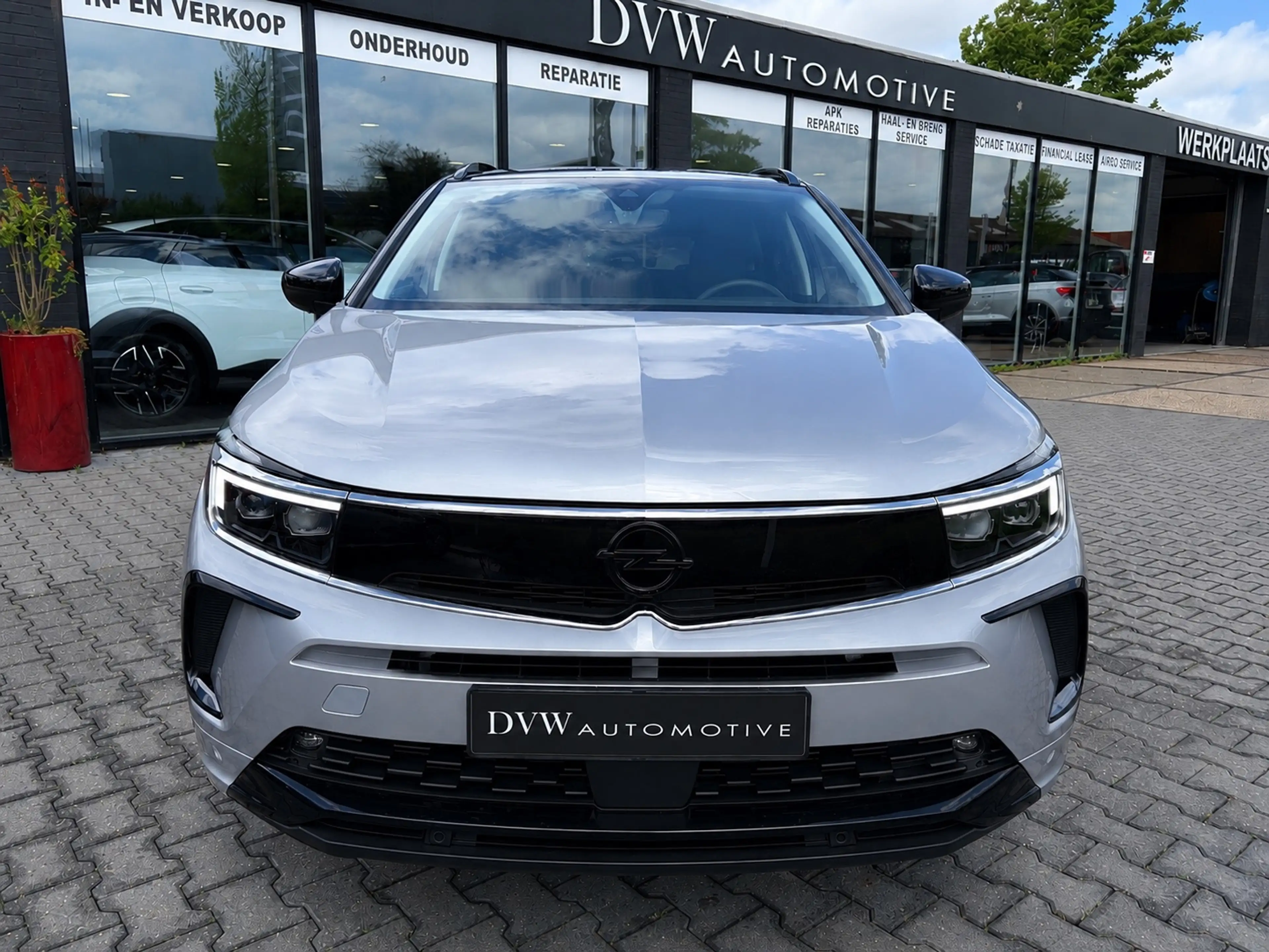 Opel Grandland 1.6 Turbo Plug-In Hybrid 4x4 GSe, 300pk — photo 6
