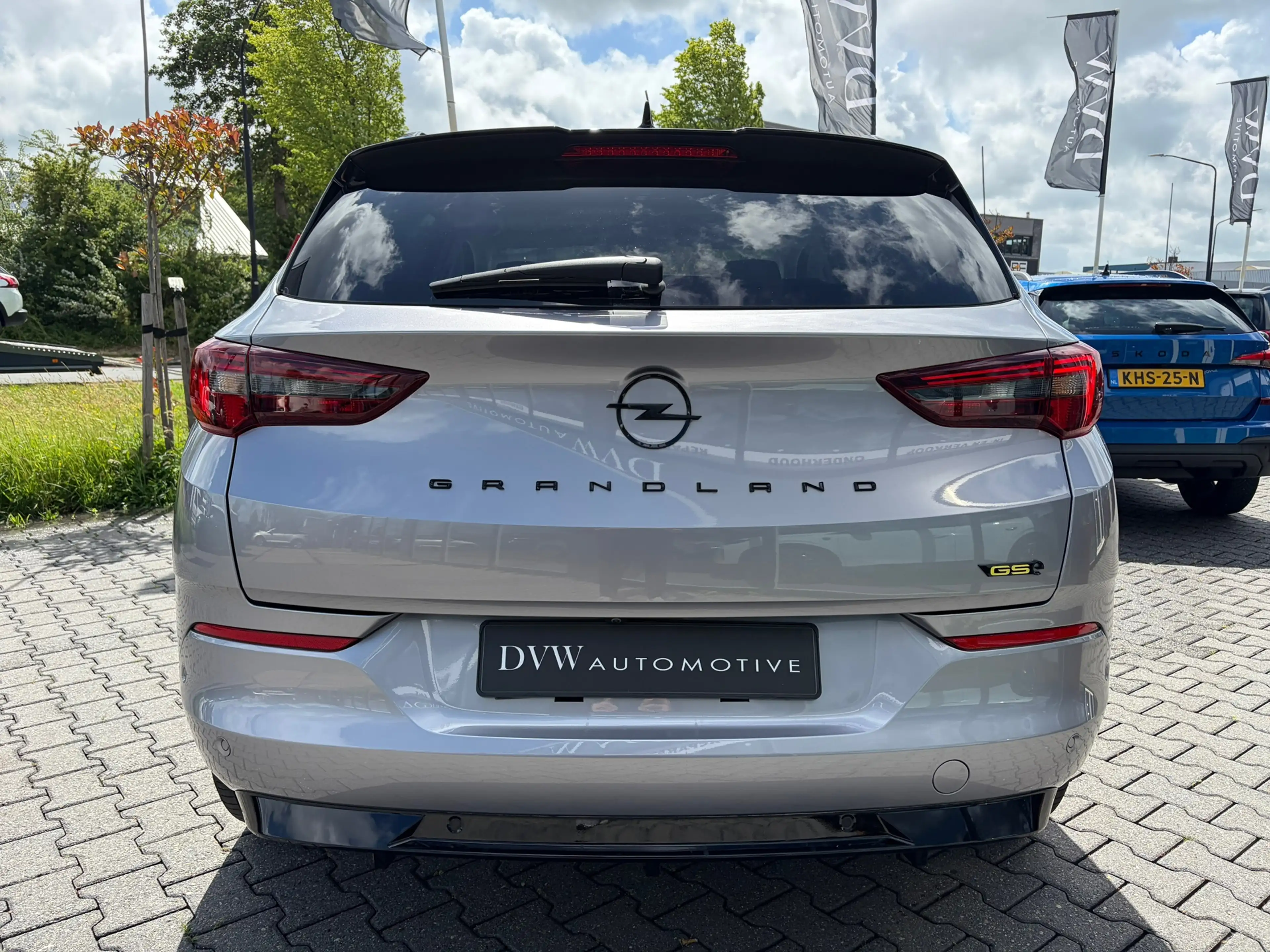 Opel Grandland 1.6 Turbo Plug-In Hybrid 4x4 GSe, 300pk — photo 3