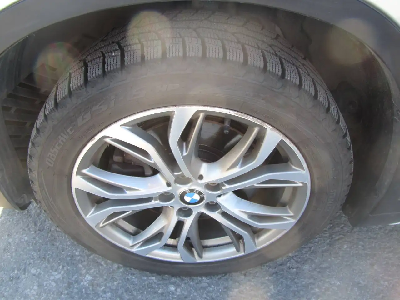 BMW X1 photo BMW X1