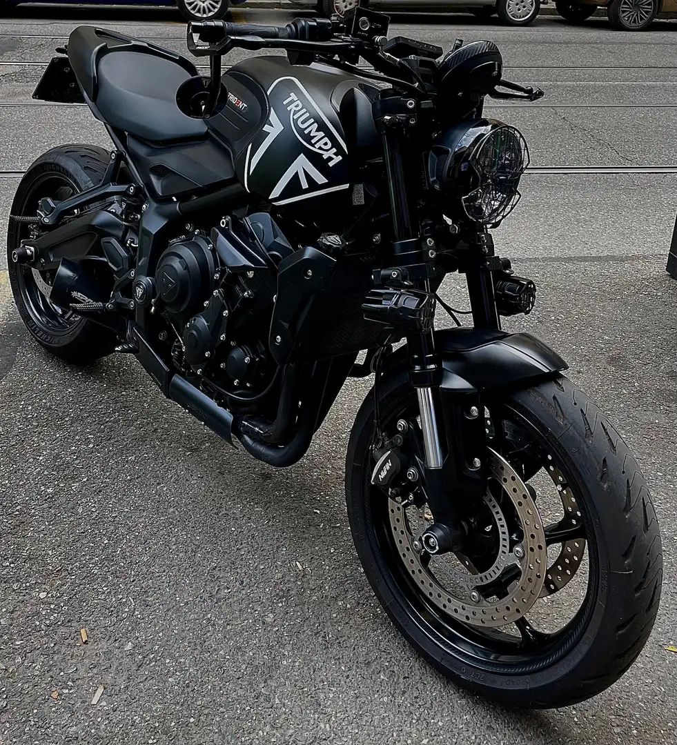 Triumph Trident 660 Nero - 1