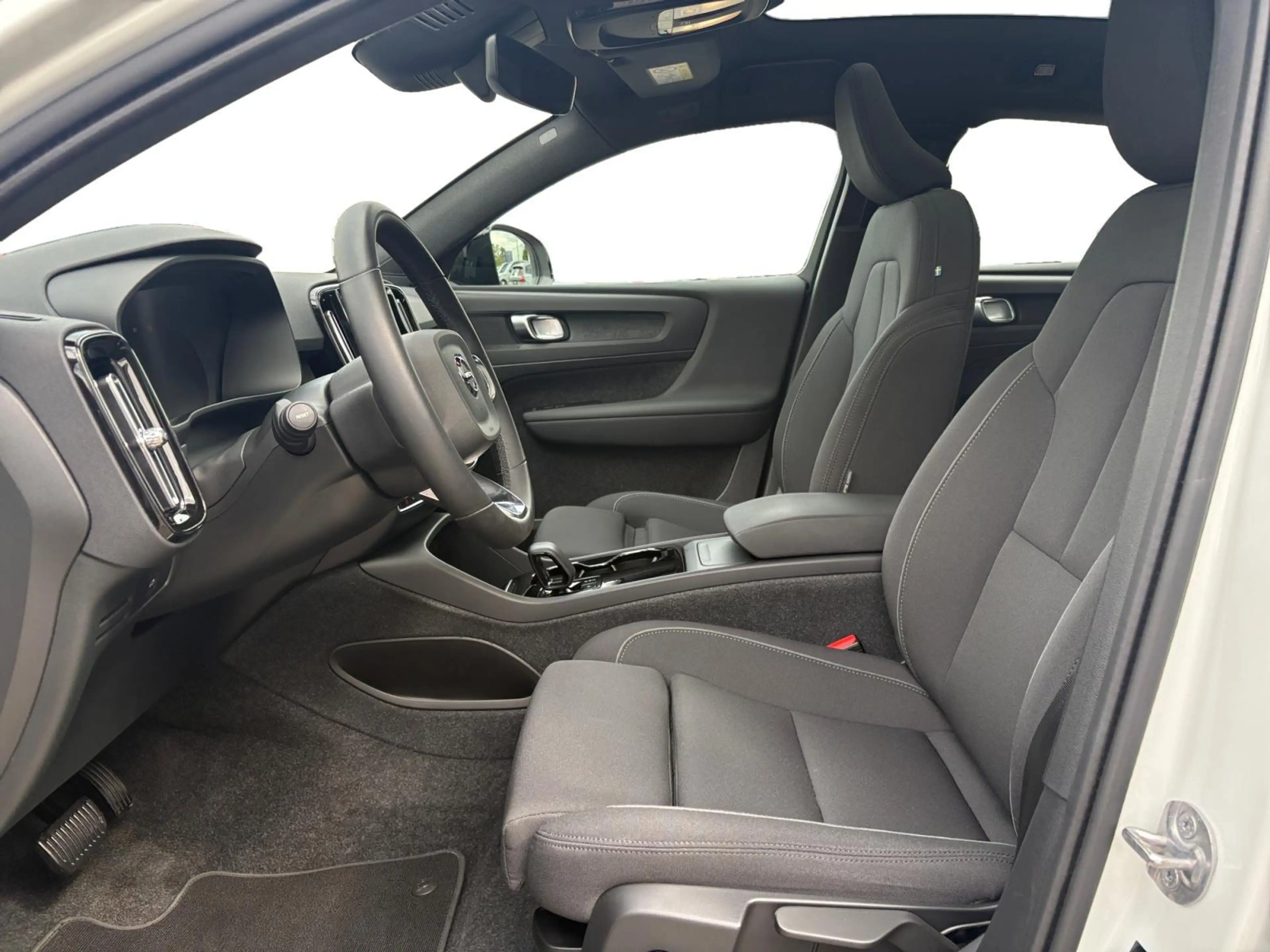 Volvo C40 Single Motor Extended Range Plus 82 kWh — photo 4