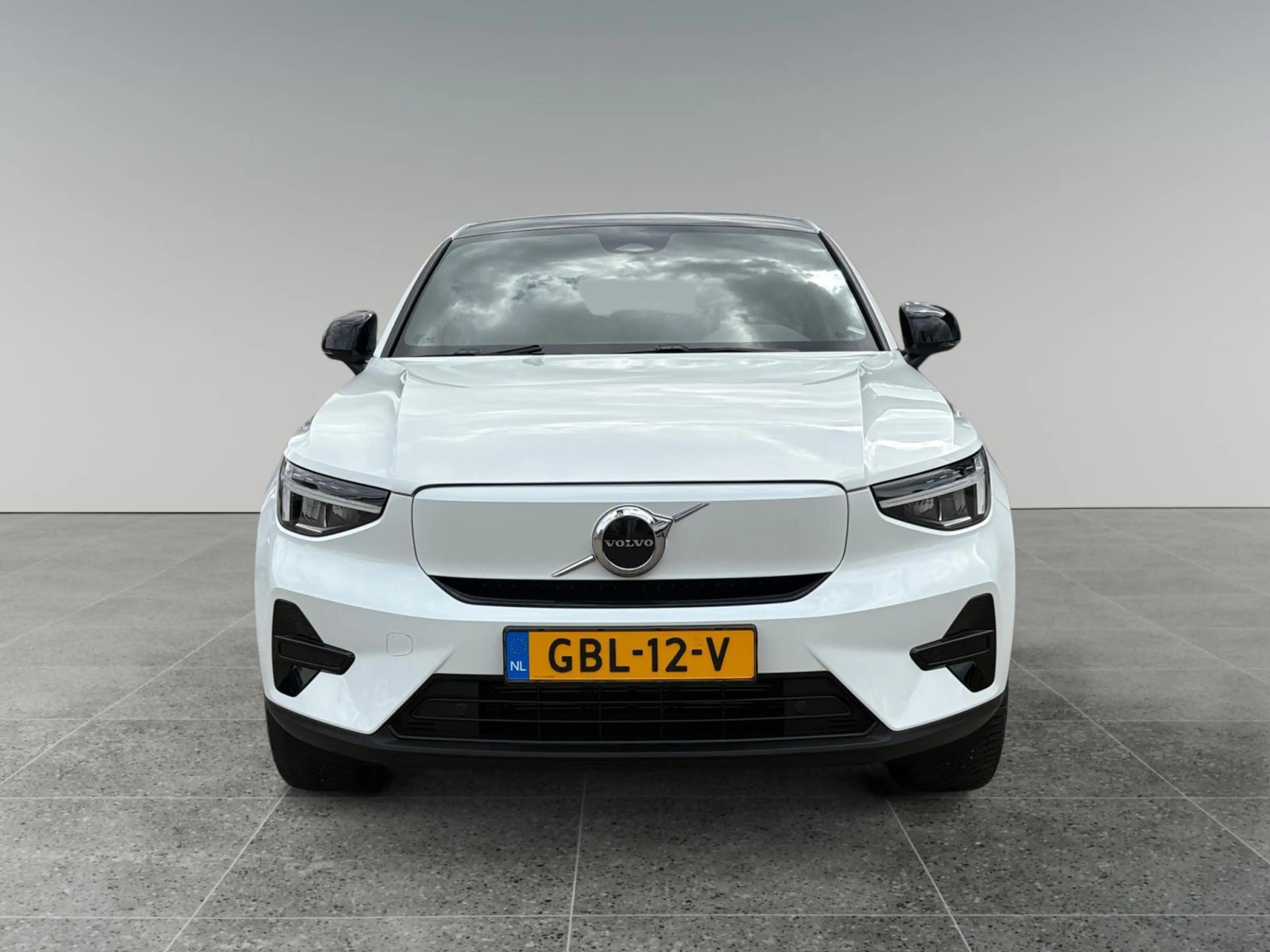 Volvo C40 Single Motor Extended Range Plus 82 kWh — photo 6