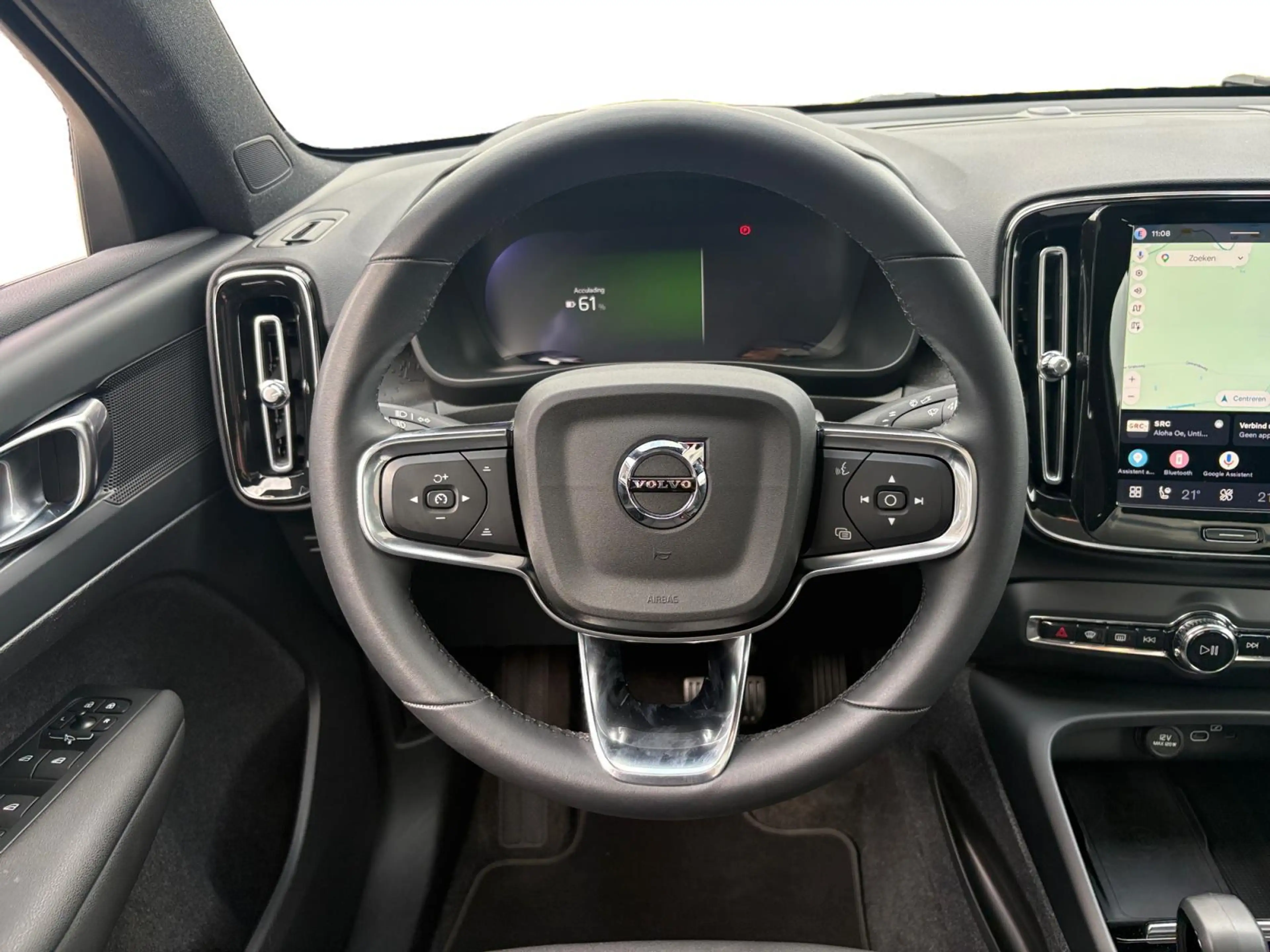 Volvo C40 Single Motor Extended Range Plus 82 kWh — photo 14