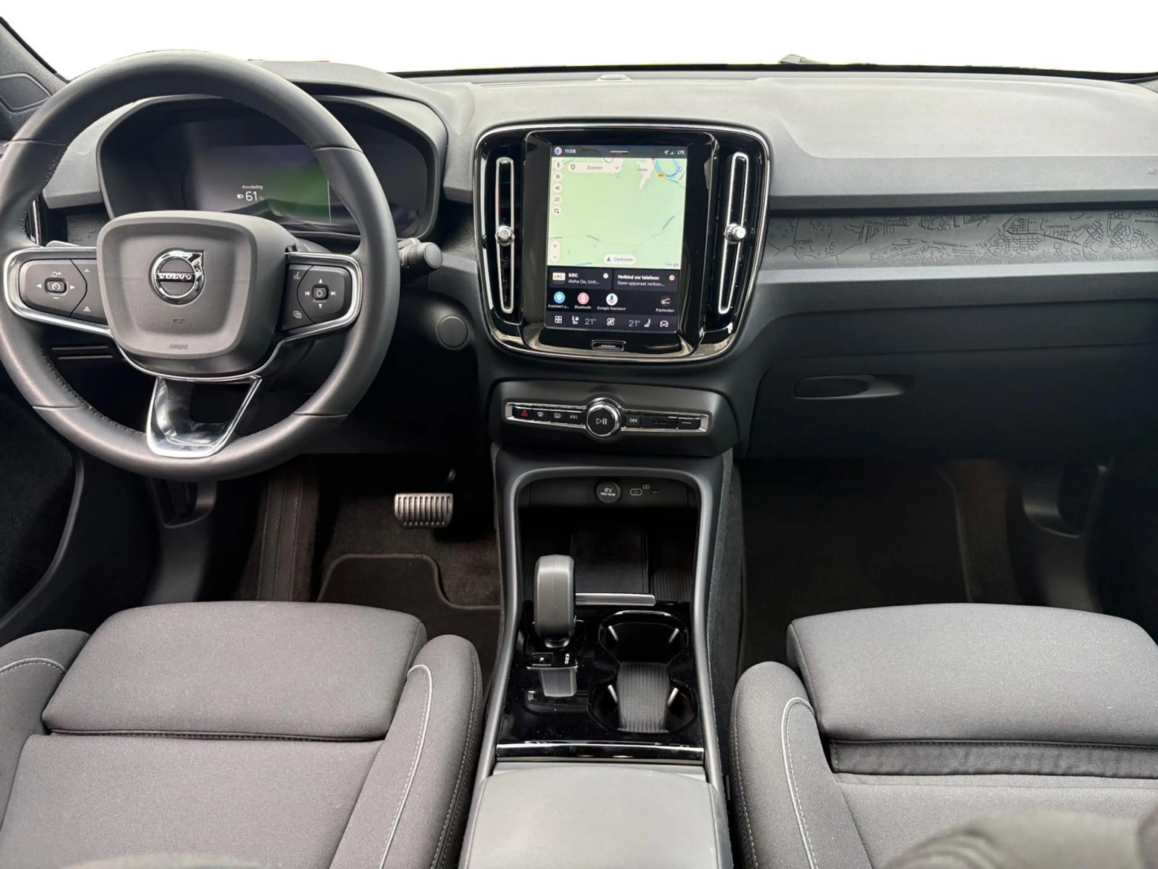 Volvo C40 Single Motor Extended Range Plus 82 kWh — photo 13