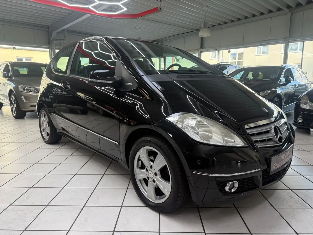 Mercedes-Benz A 180