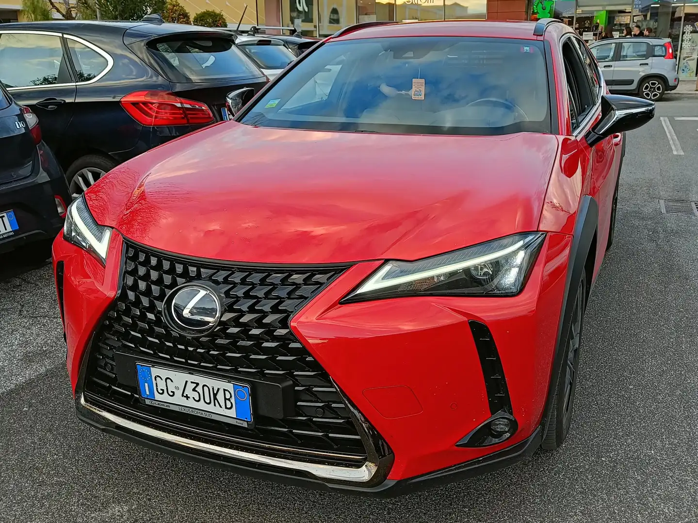Lexus UX 250h UX 2019 250h 2.0 Midnight 2wd cvt Roşu - 1