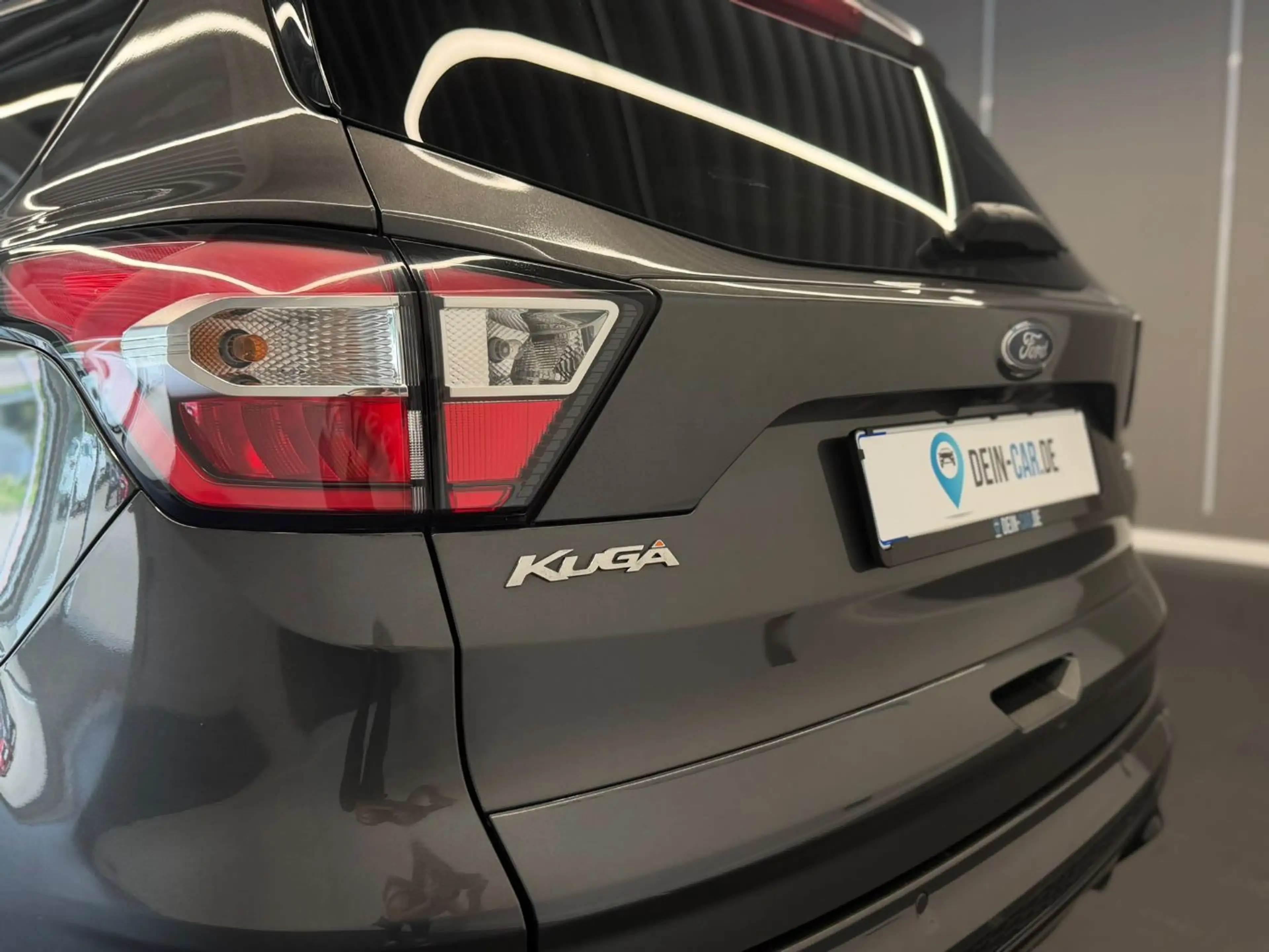 Ford Kuga 1.5 ST-Line ACC Navi PDC SHZ Winterp. — photo 10