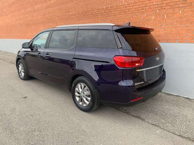 2020 Kia Sedona LX+ !!!NO ACCIDENT DEALER SERVICED!!! — photo 1