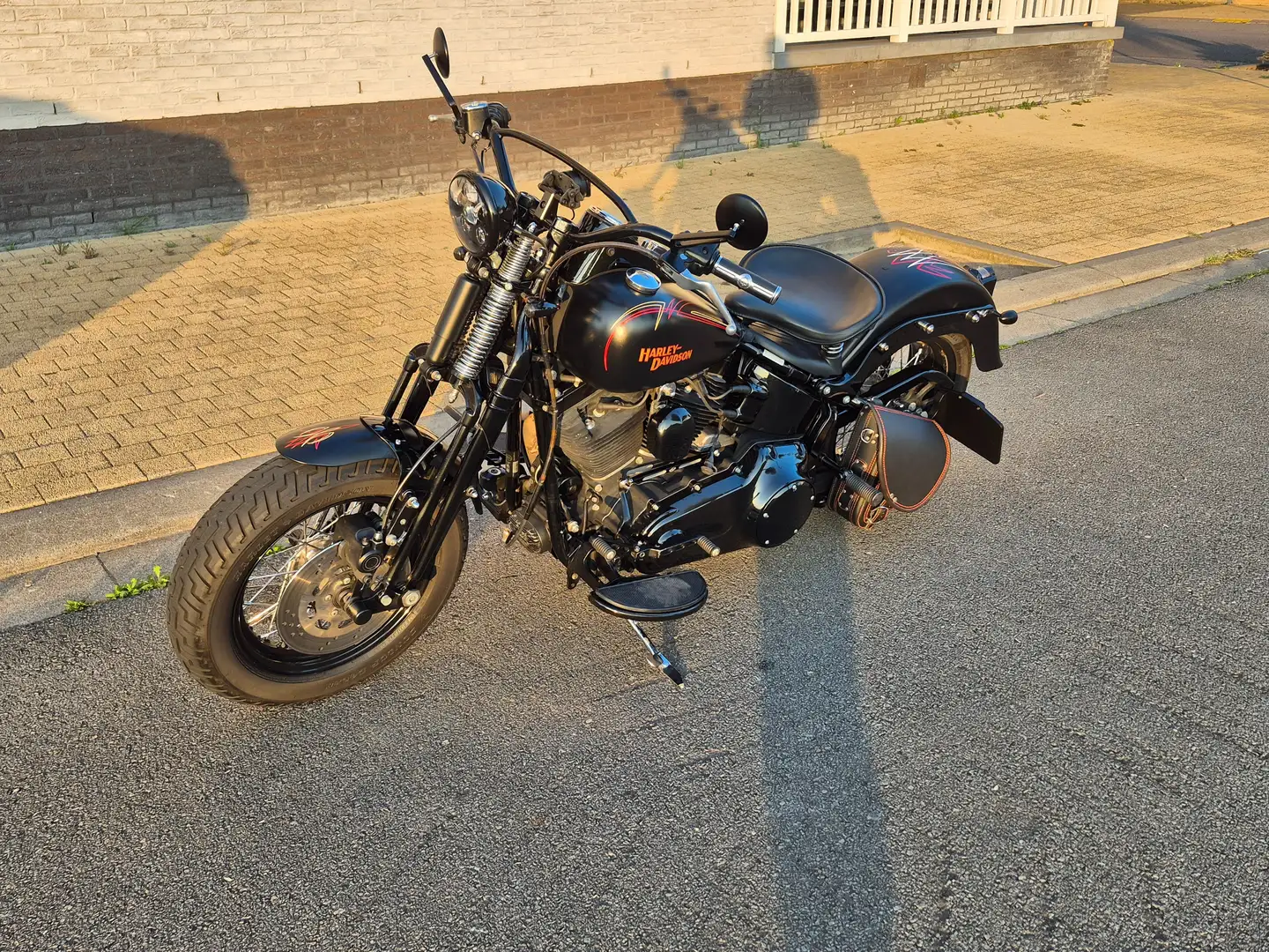 Harley-Davidson Softail Cross Bones Noir - 2