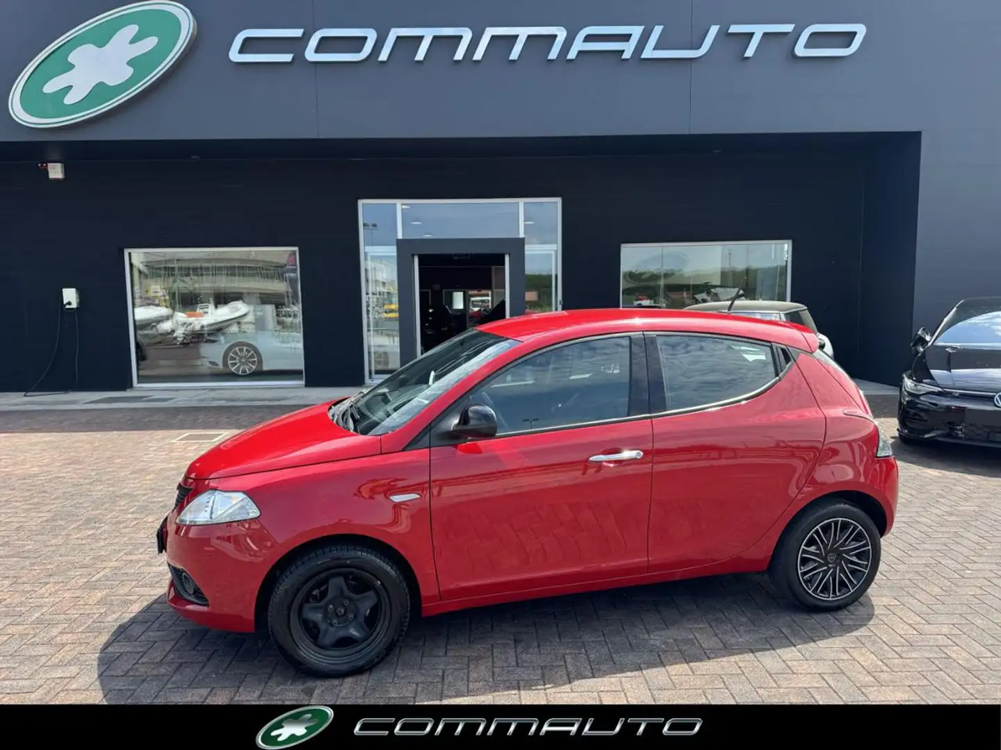 Lancia Ypsilon 1.2 69 CV 5 porte S&S Gold Rosso - 1