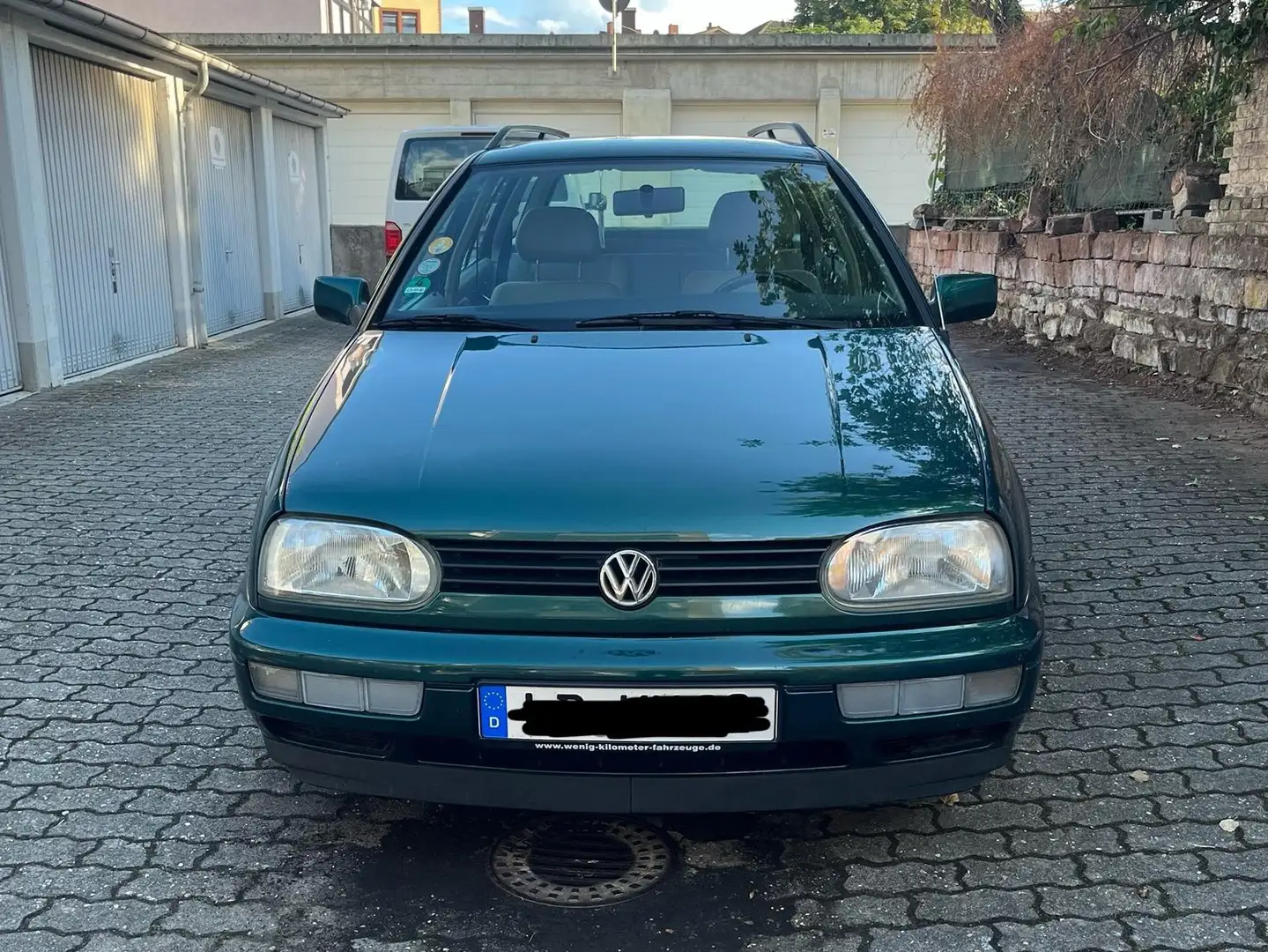 Volkswagen Golf Variant Golf Variant 1.8 (Automatik) Young Family Grün - 1