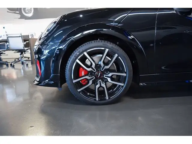 MINI Hatch view 20