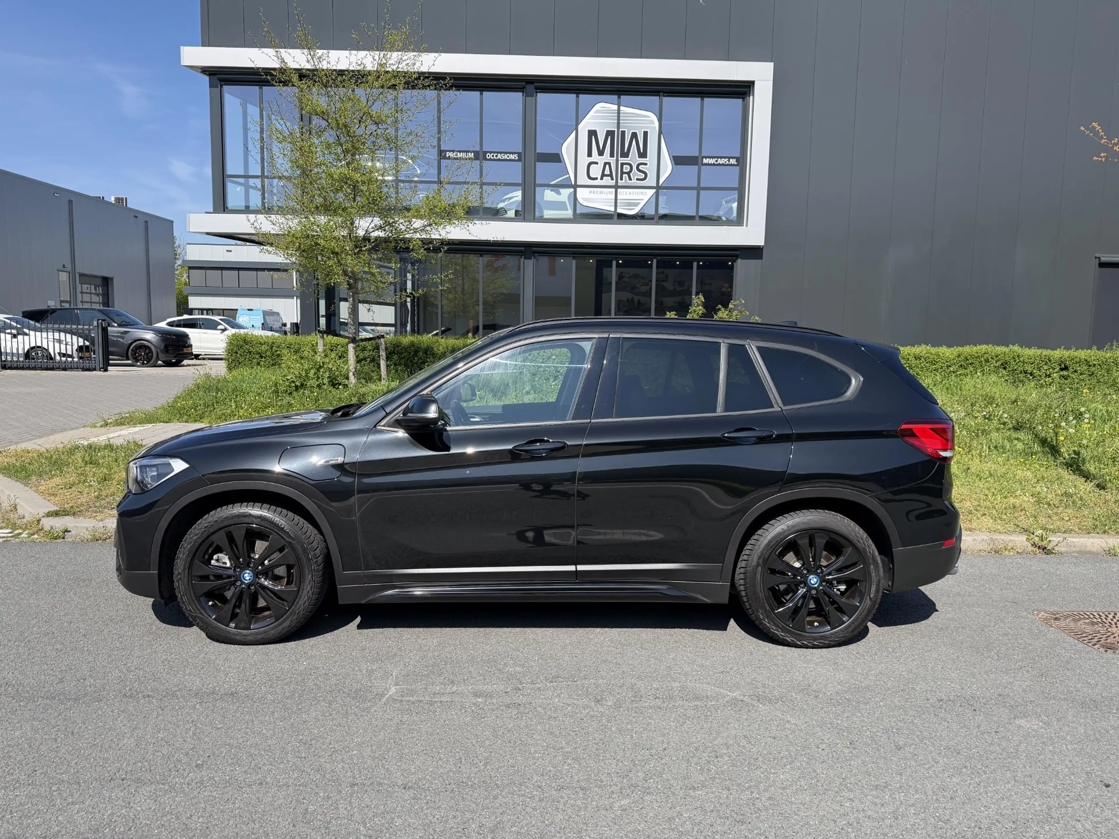 BMW X1 xDrive25e Exec. Sport Line, Carplay, Camera, LED — photo 7